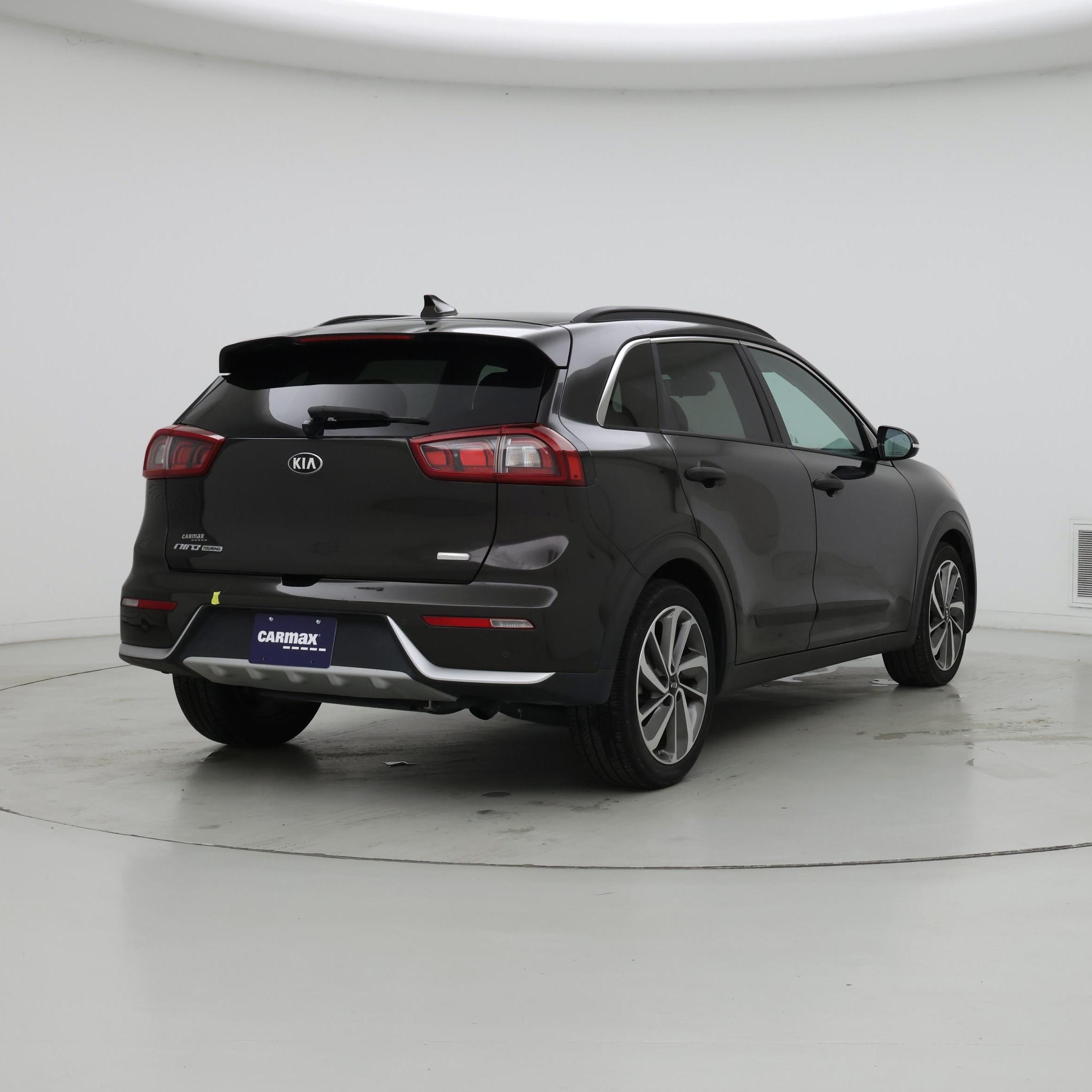 Thumbnail: 2017 Kia Niro - 8