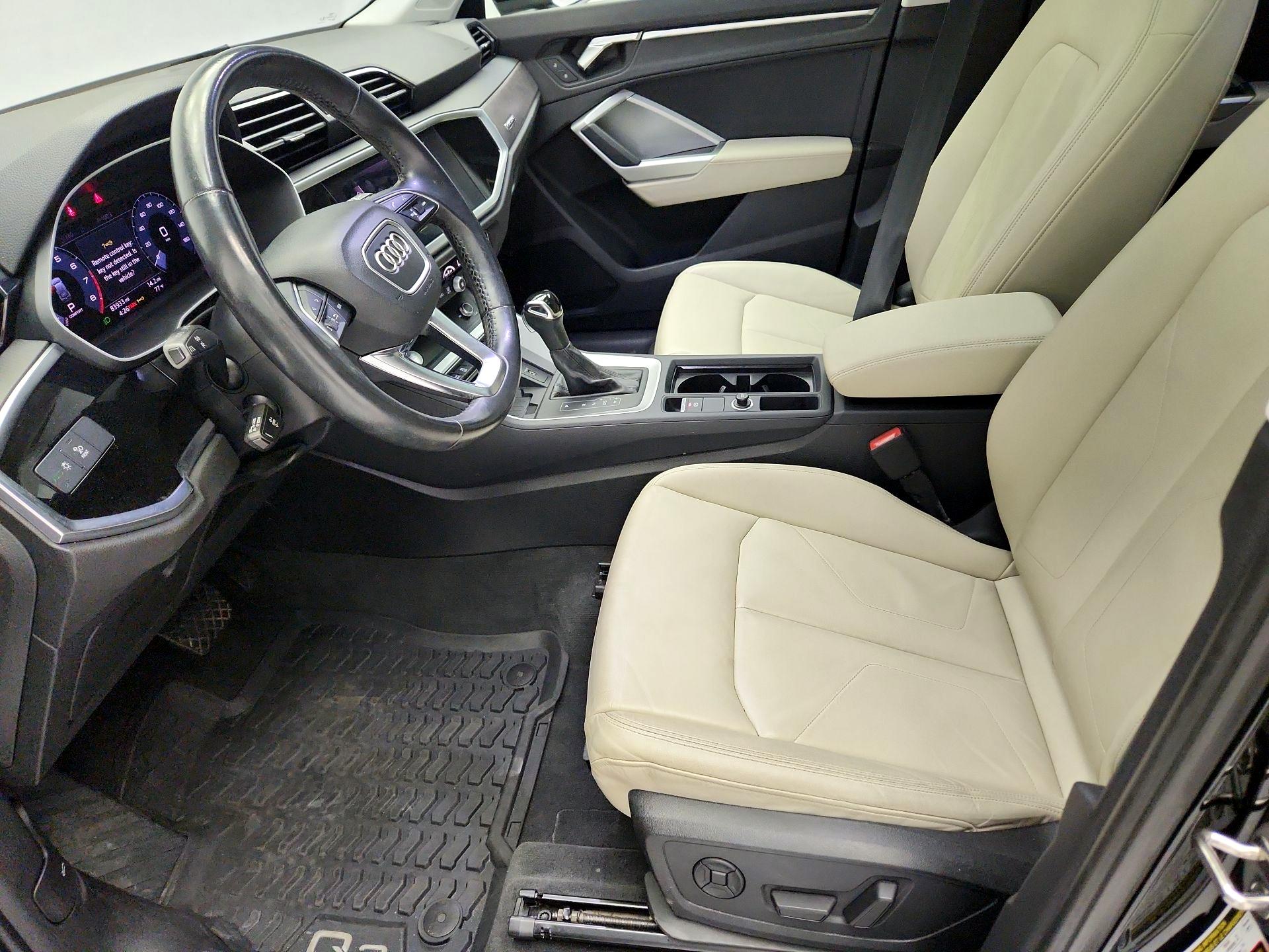 Thumbnail: 2019 Audi Q3 - 11