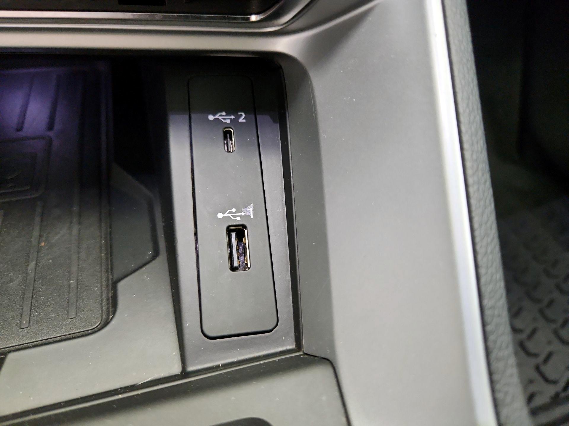 Thumbnail: 2019 Audi Q3 - 18