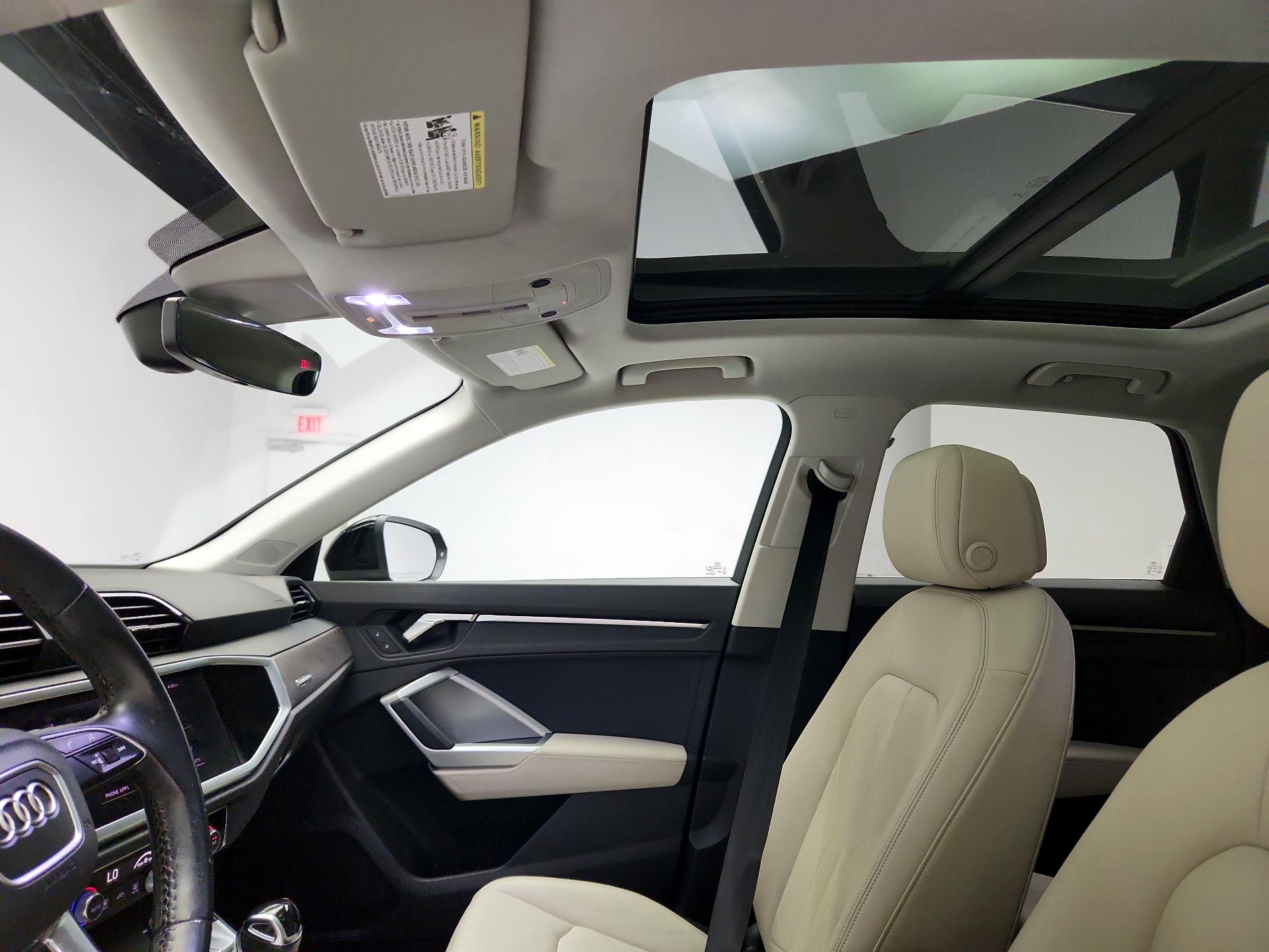 Thumbnail: 2019 Audi Q3 - 19