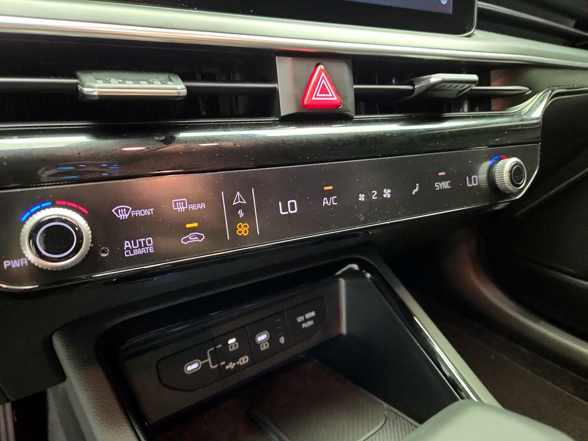 Thumbnail: 2025 Kia K5 - 17