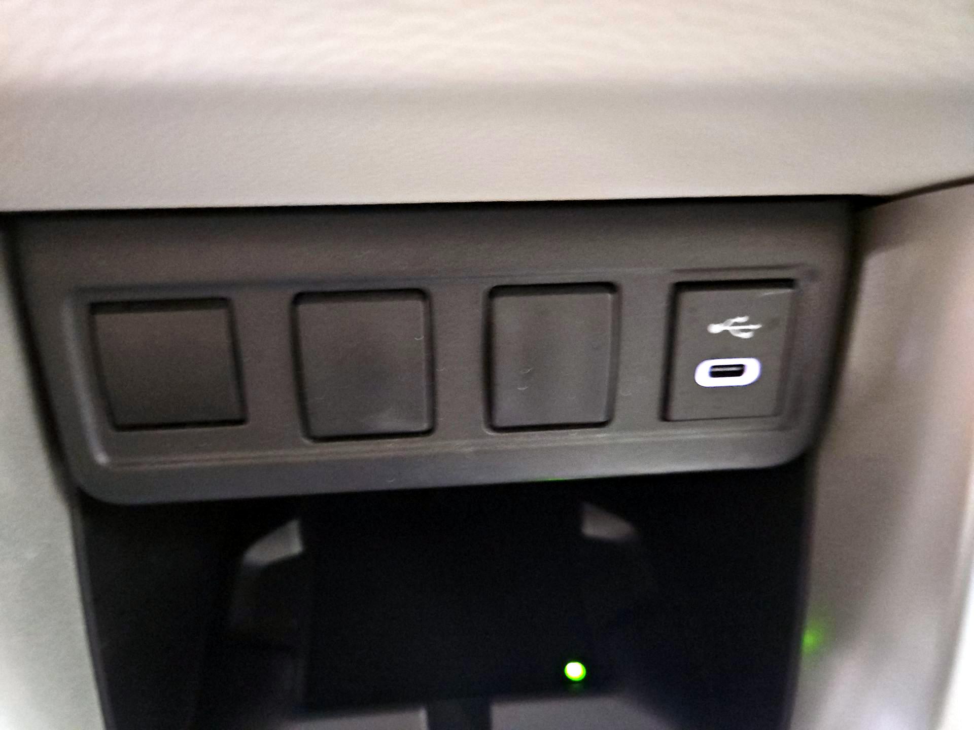 Thumbnail: 2025 Toyota Corolla Cross - 19