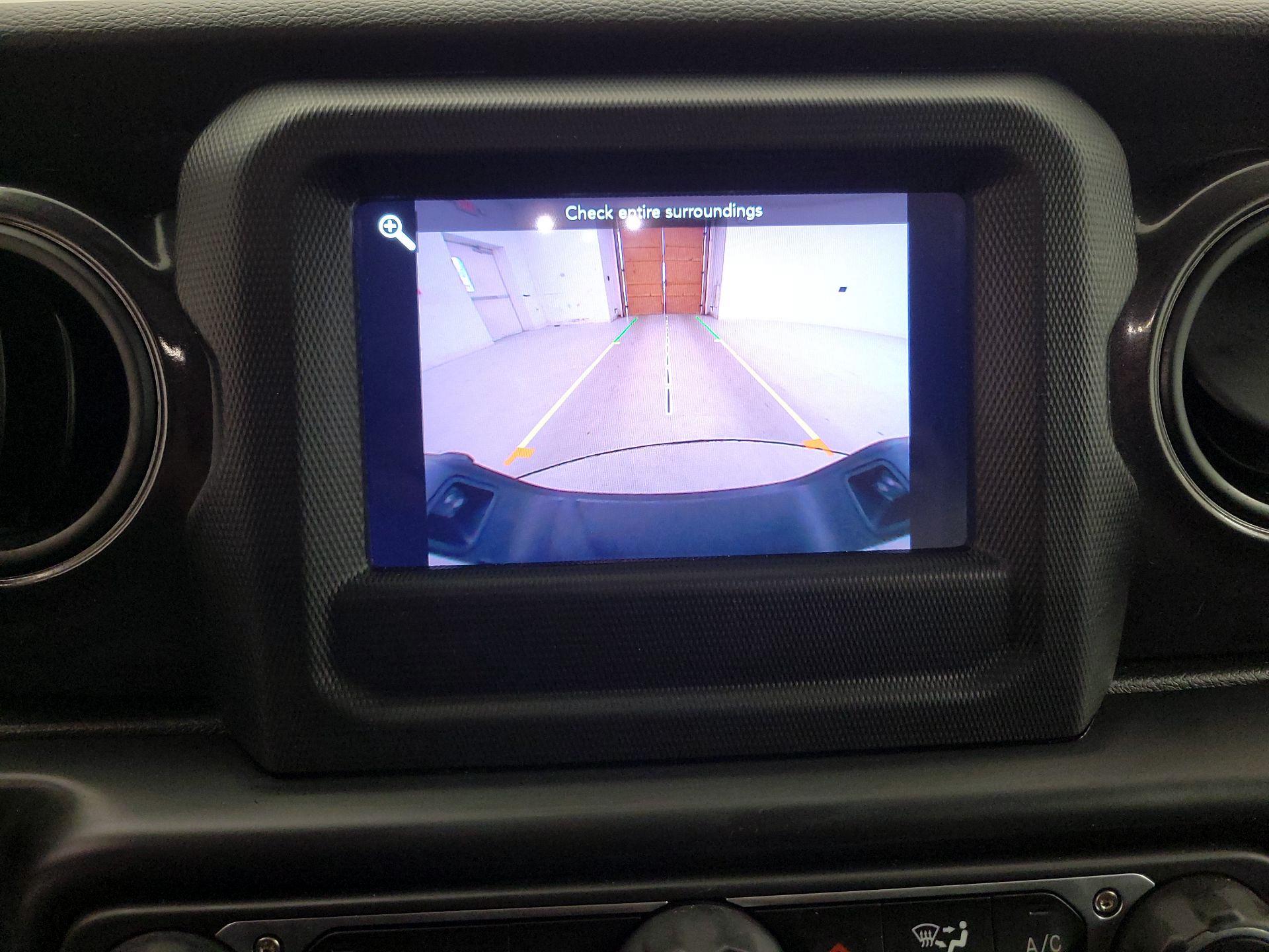 Thumbnail: 2022 Jeep Gladiator - 14