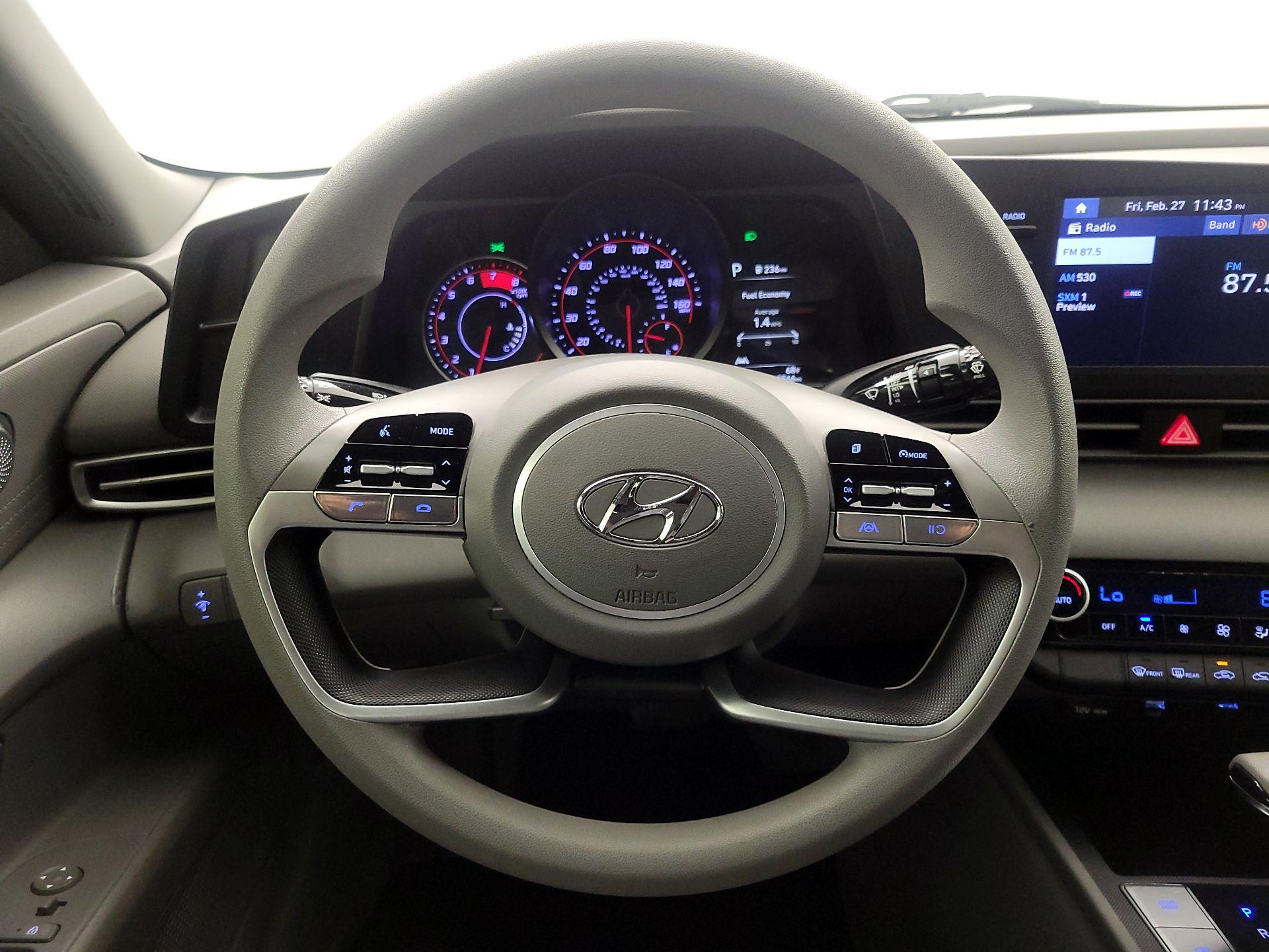 Thumbnail: 2023 Hyundai Elantra - 10