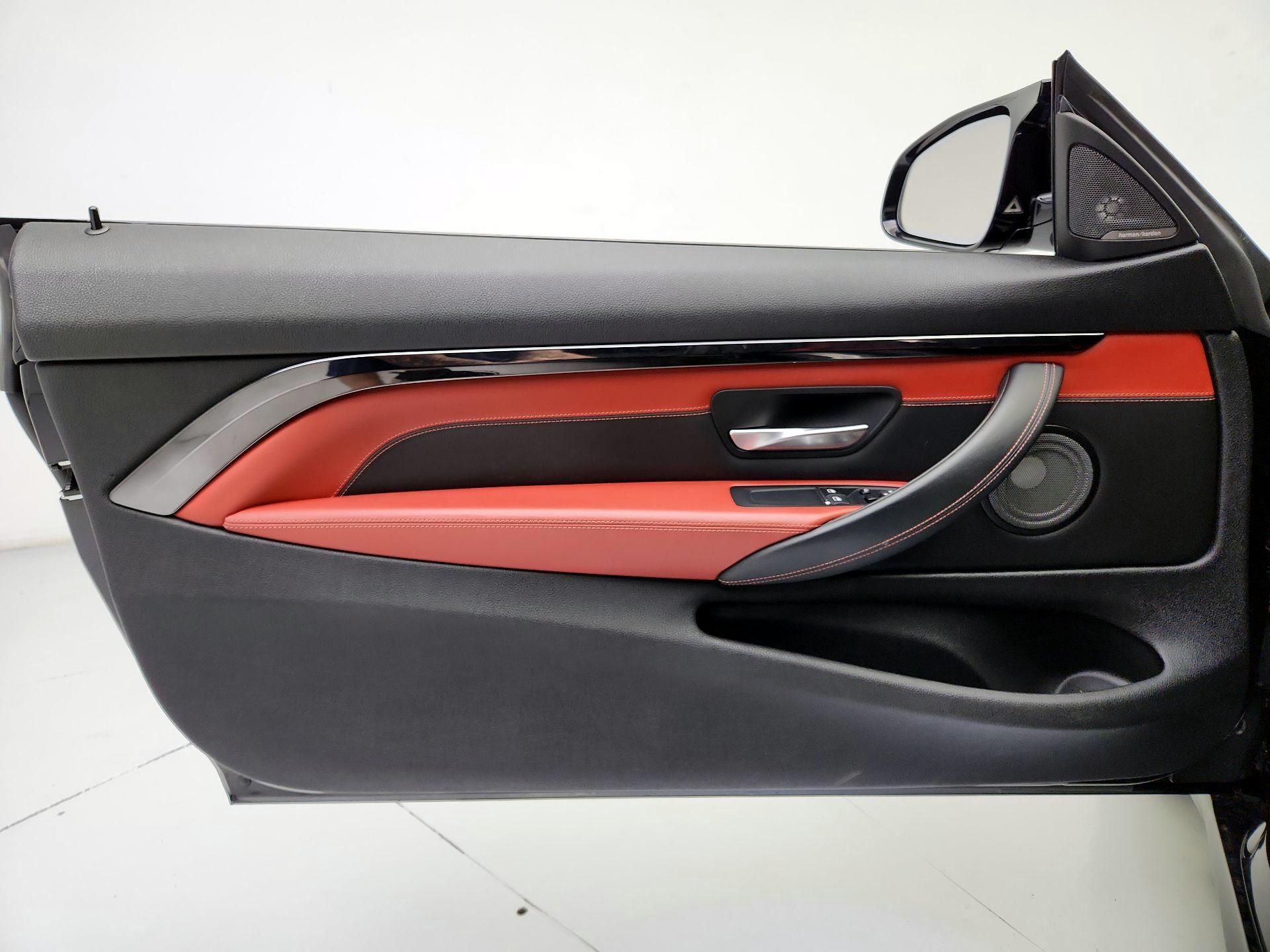 Thumbnail: 2020 BMW M4 - 12