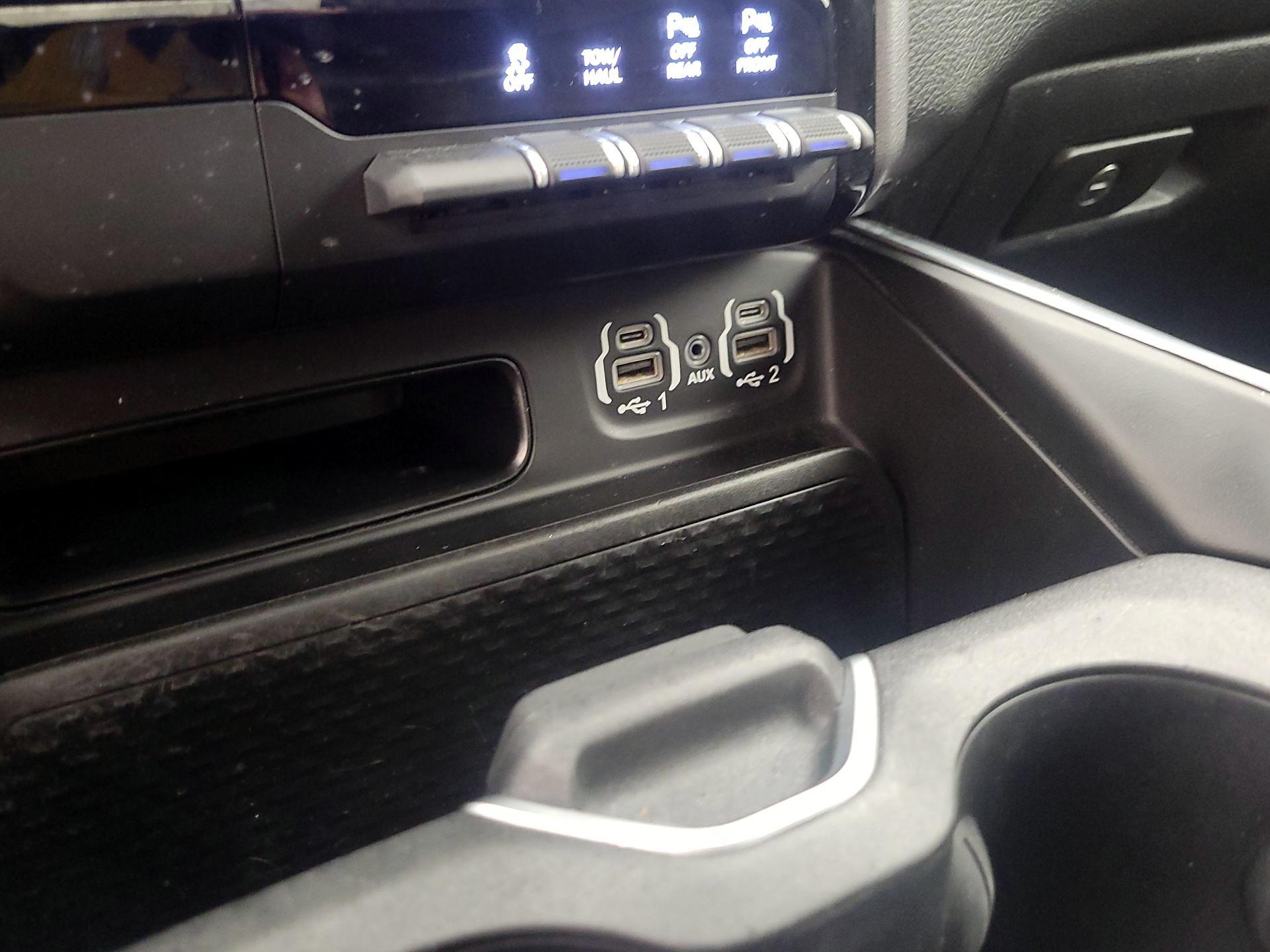 Thumbnail: 2021 RAM 1500 - 18