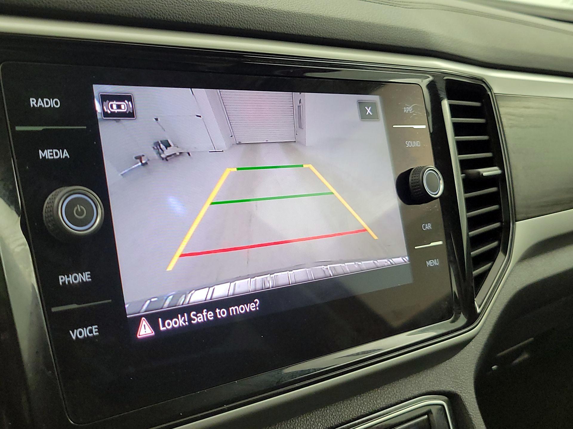 Thumbnail: 2023 Volkswagen Atlas - 14