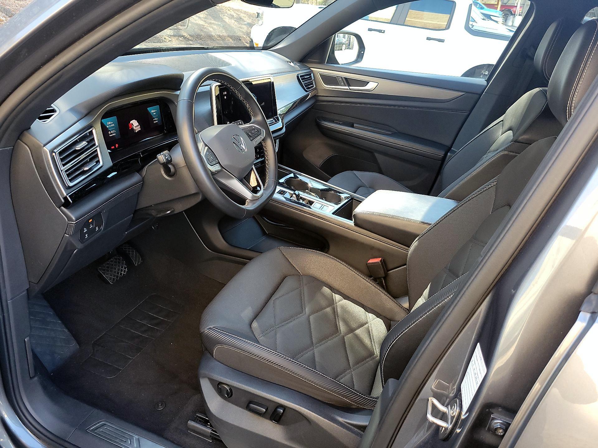 Thumbnail: 2024 Volkswagen Atlas - 9