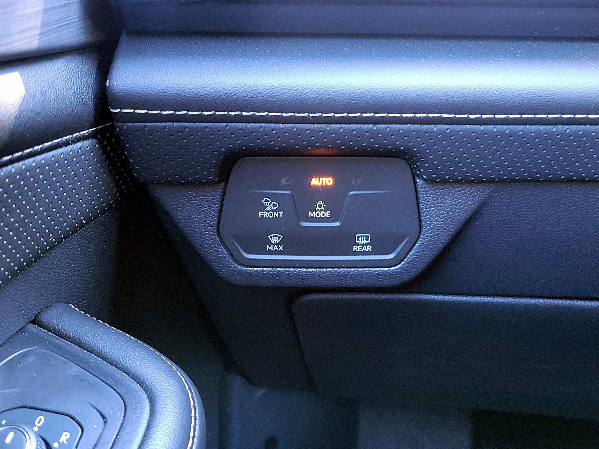 Thumbnail: 2024 Volkswagen Atlas - 11