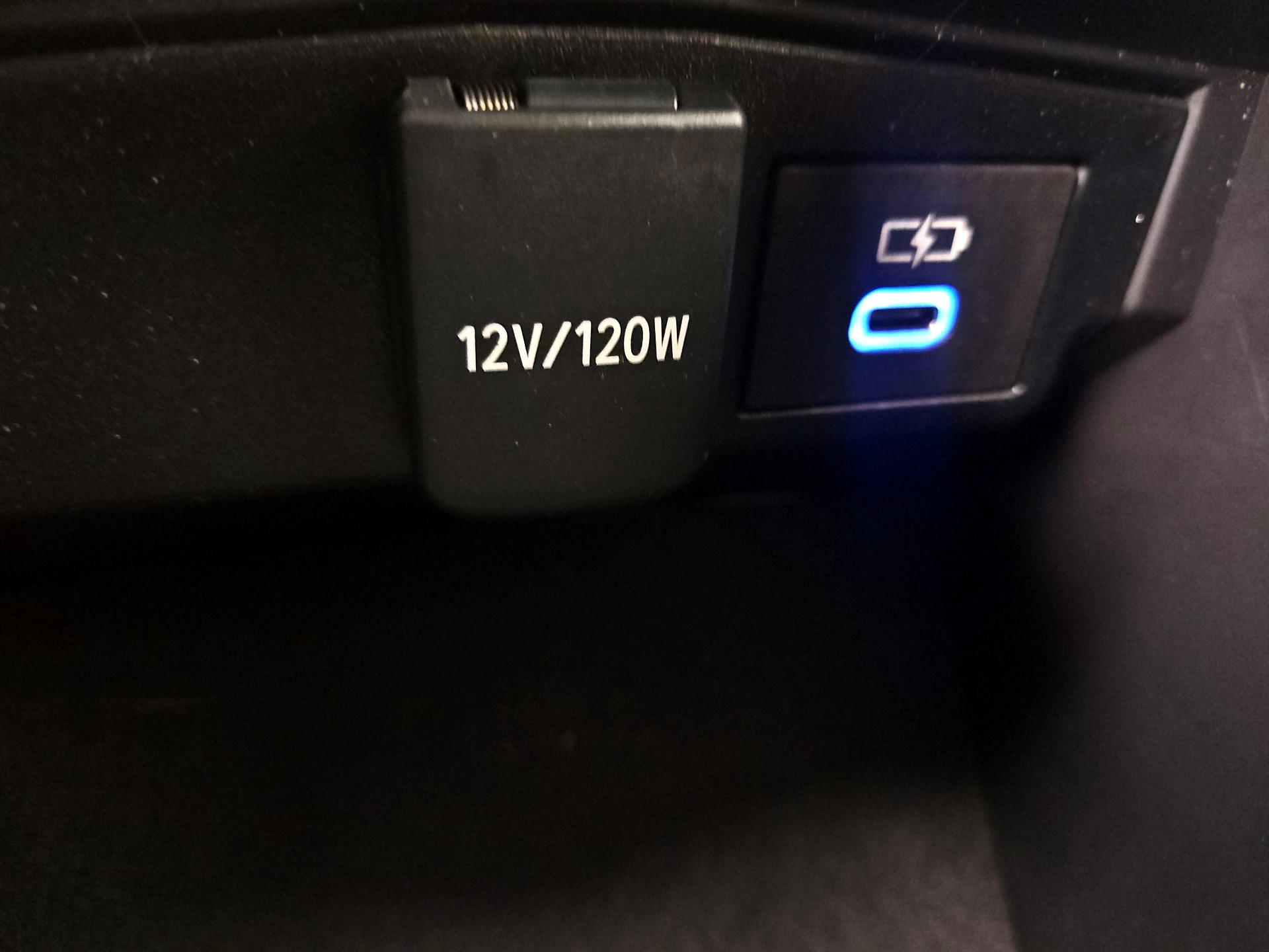 Thumbnail: 2022 Toyota Corolla - 18