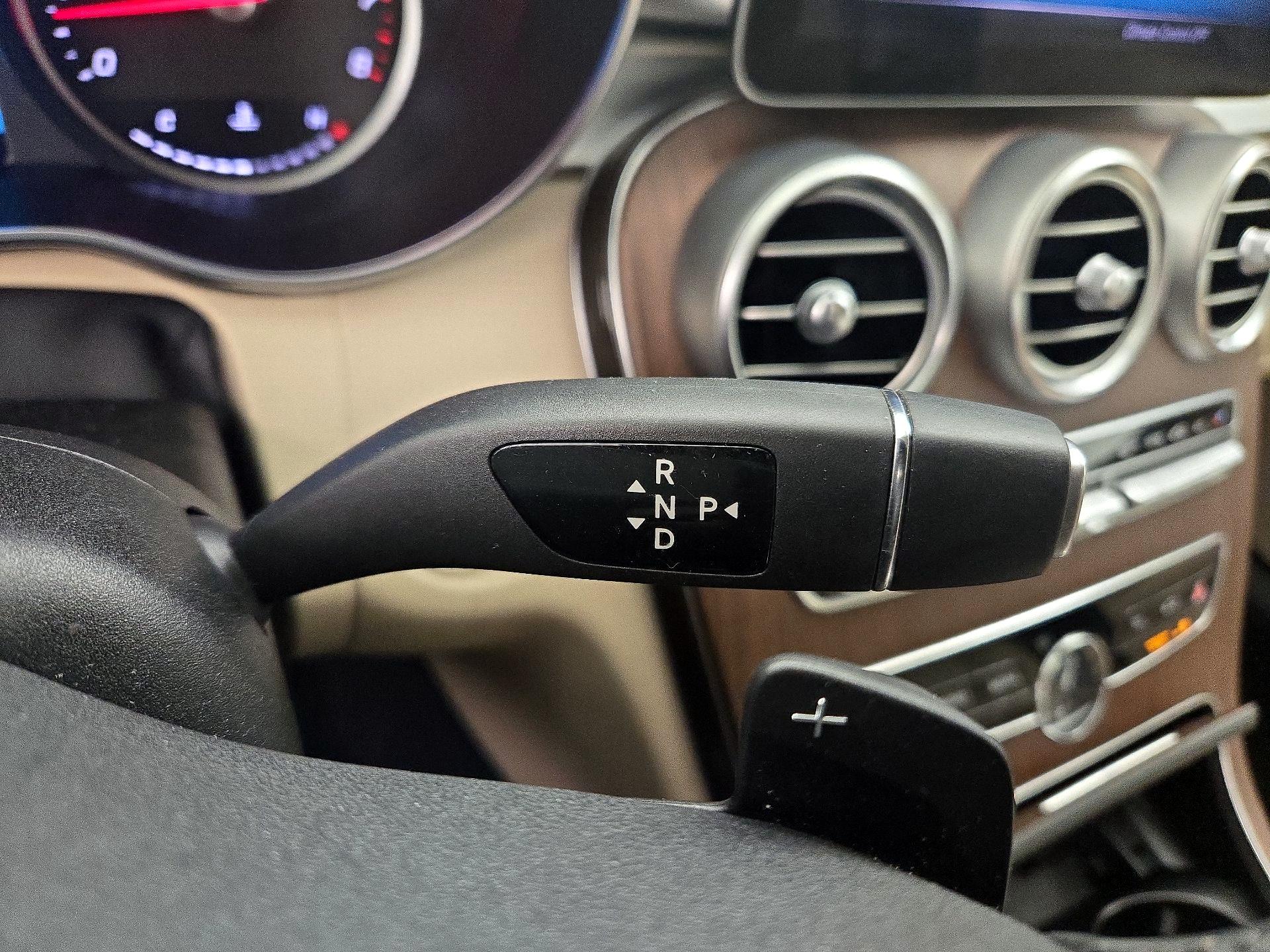 Thumbnail: 2020 Mercedes-Benz C-Class - 17