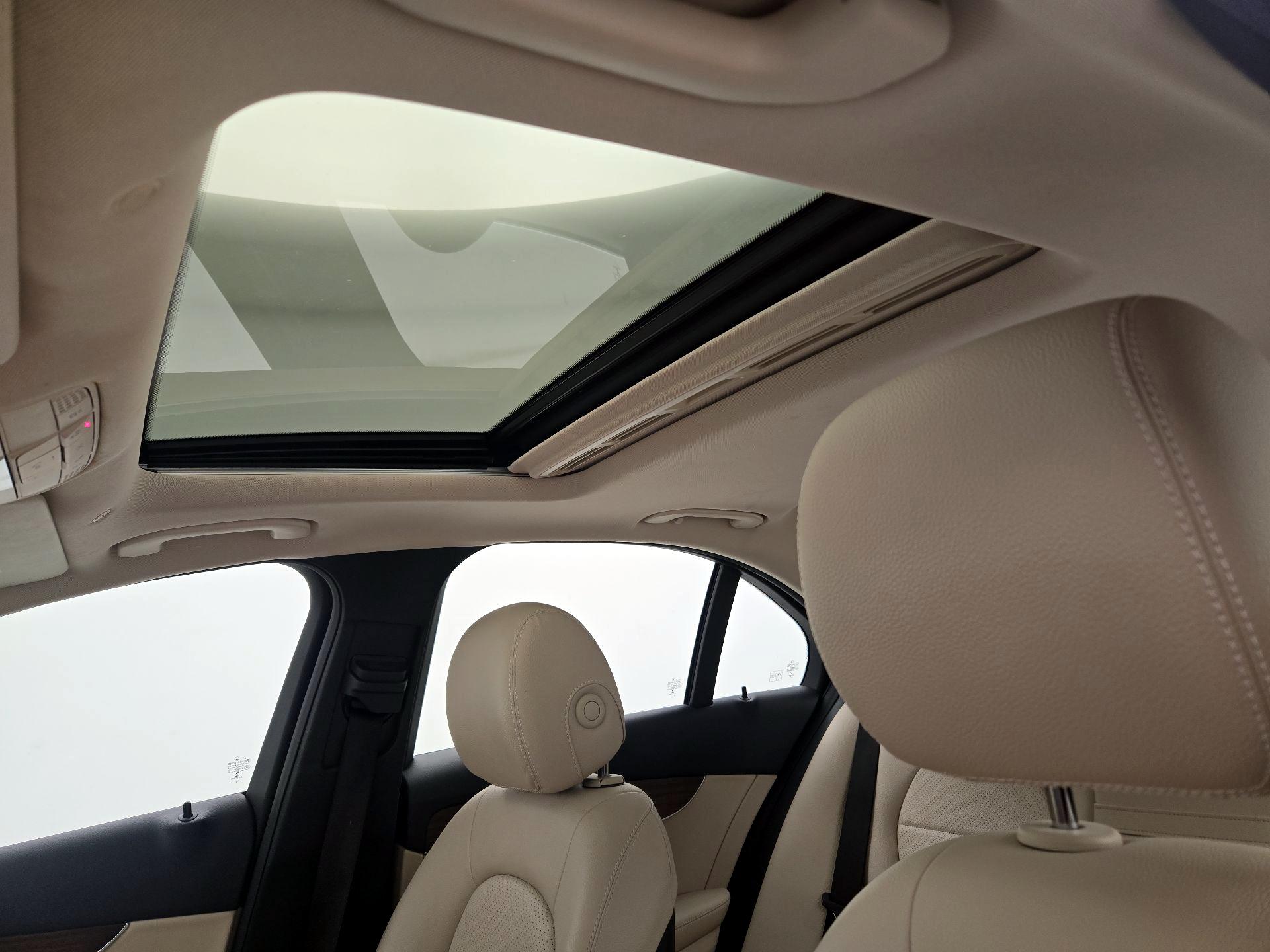 Thumbnail: 2020 Mercedes-Benz C-Class - 19