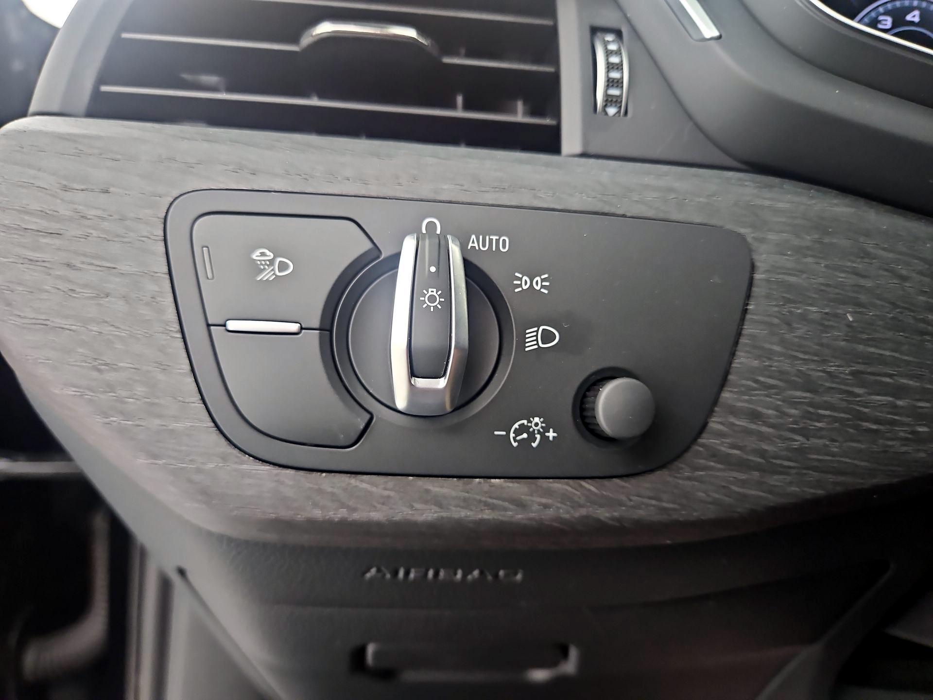 Thumbnail: 2023 Audi A4 - 13