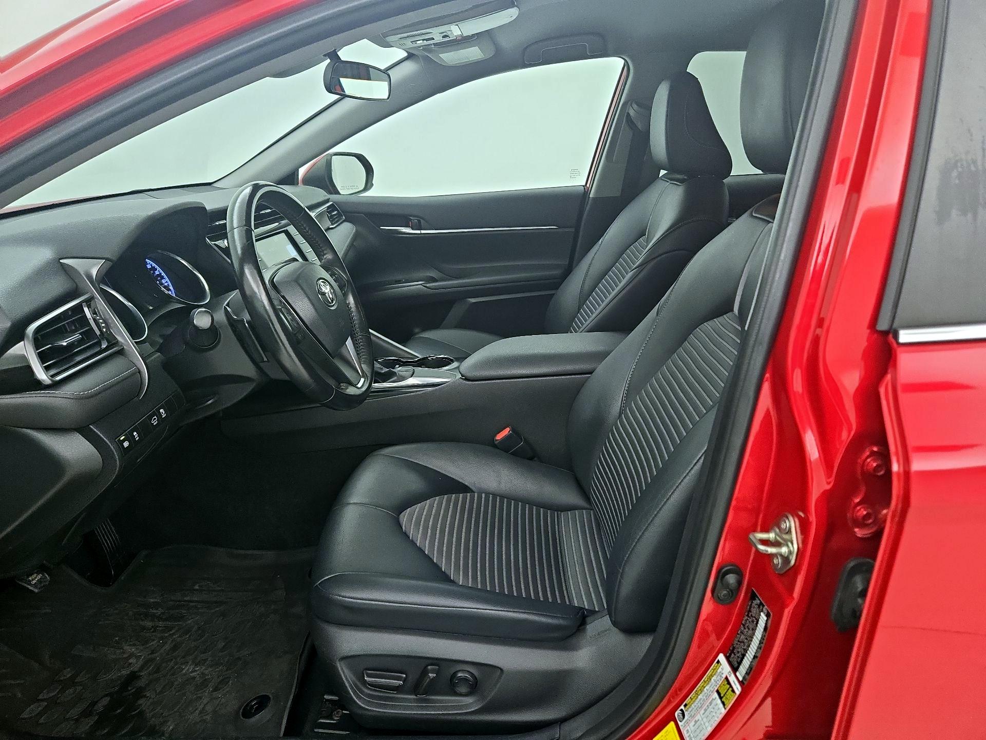 Thumbnail: 2020 Toyota Camry - 11