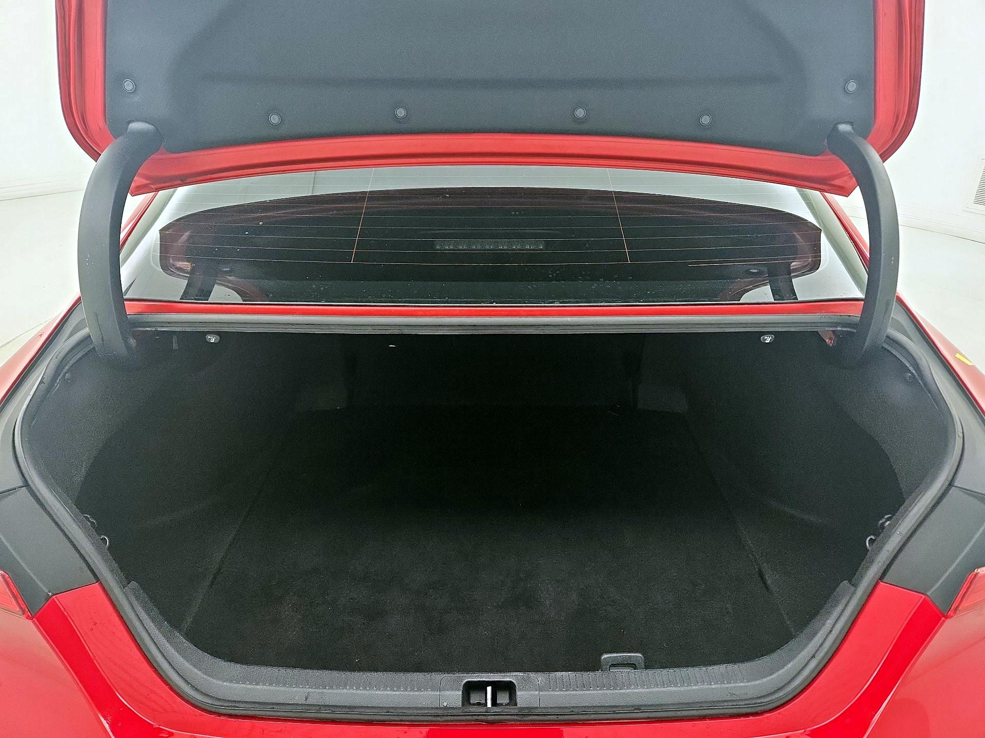 Thumbnail: 2020 Toyota Camry - 20