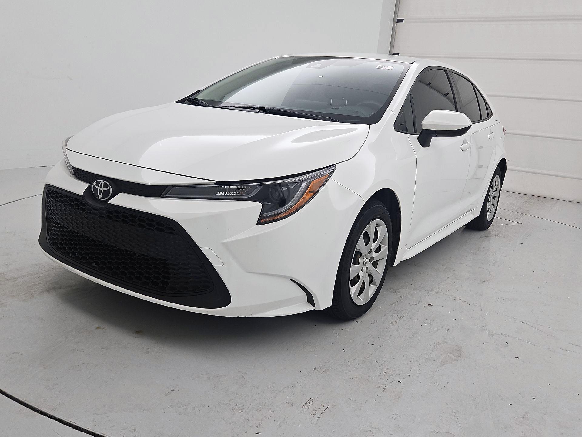 Thumbnail: 2022 Toyota Corolla - 3
