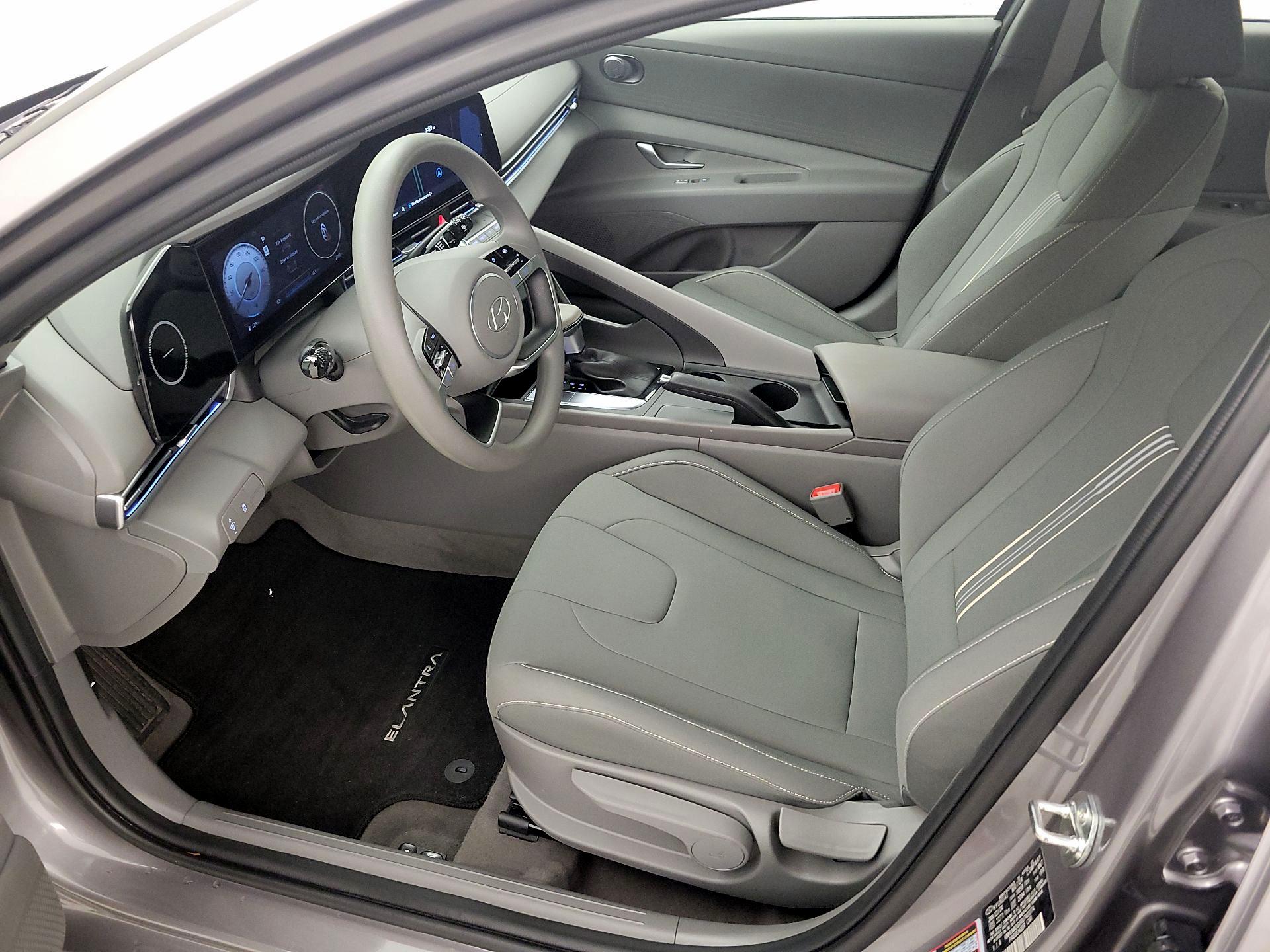 Thumbnail: 2024 Hyundai Elantra - 11