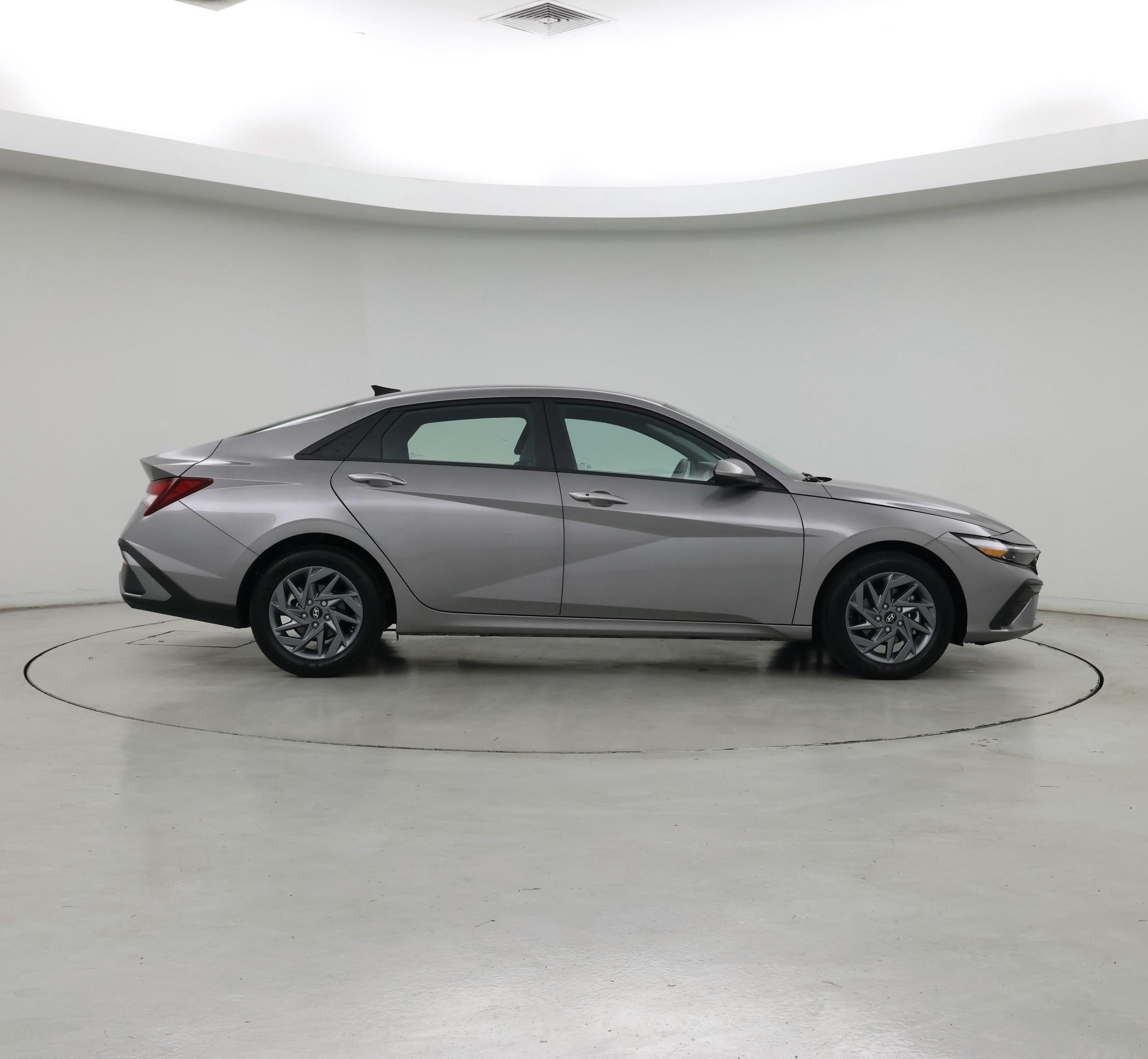 Thumbnail: 2024 Hyundai Elantra - 7