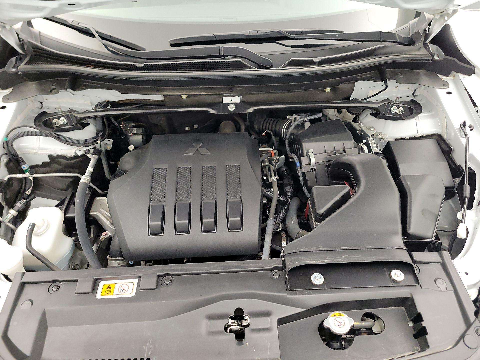 Thumbnail: 2024 Mitsubishi Eclipse Cross - 17