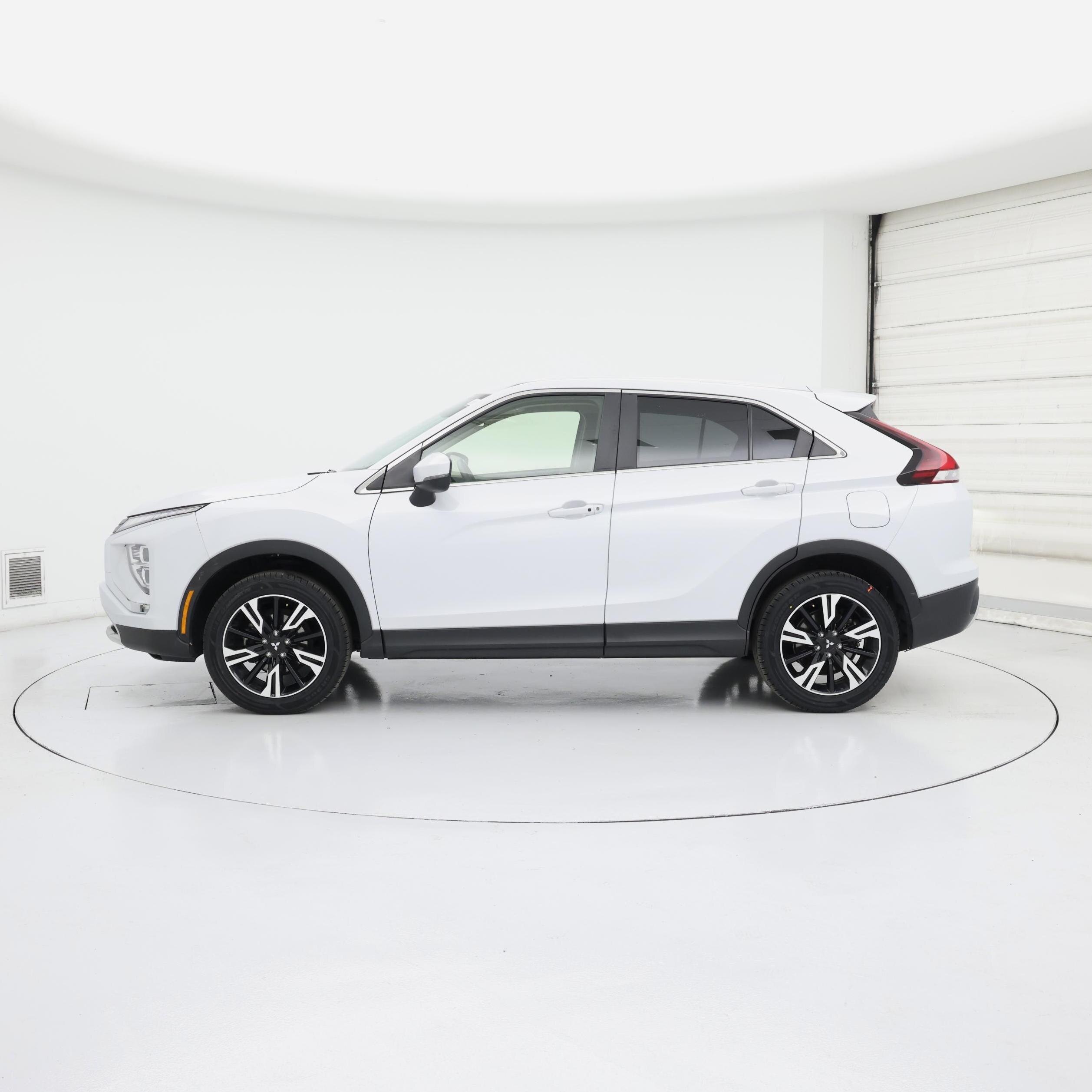 Thumbnail: 2024 Mitsubishi Eclipse Cross - 3