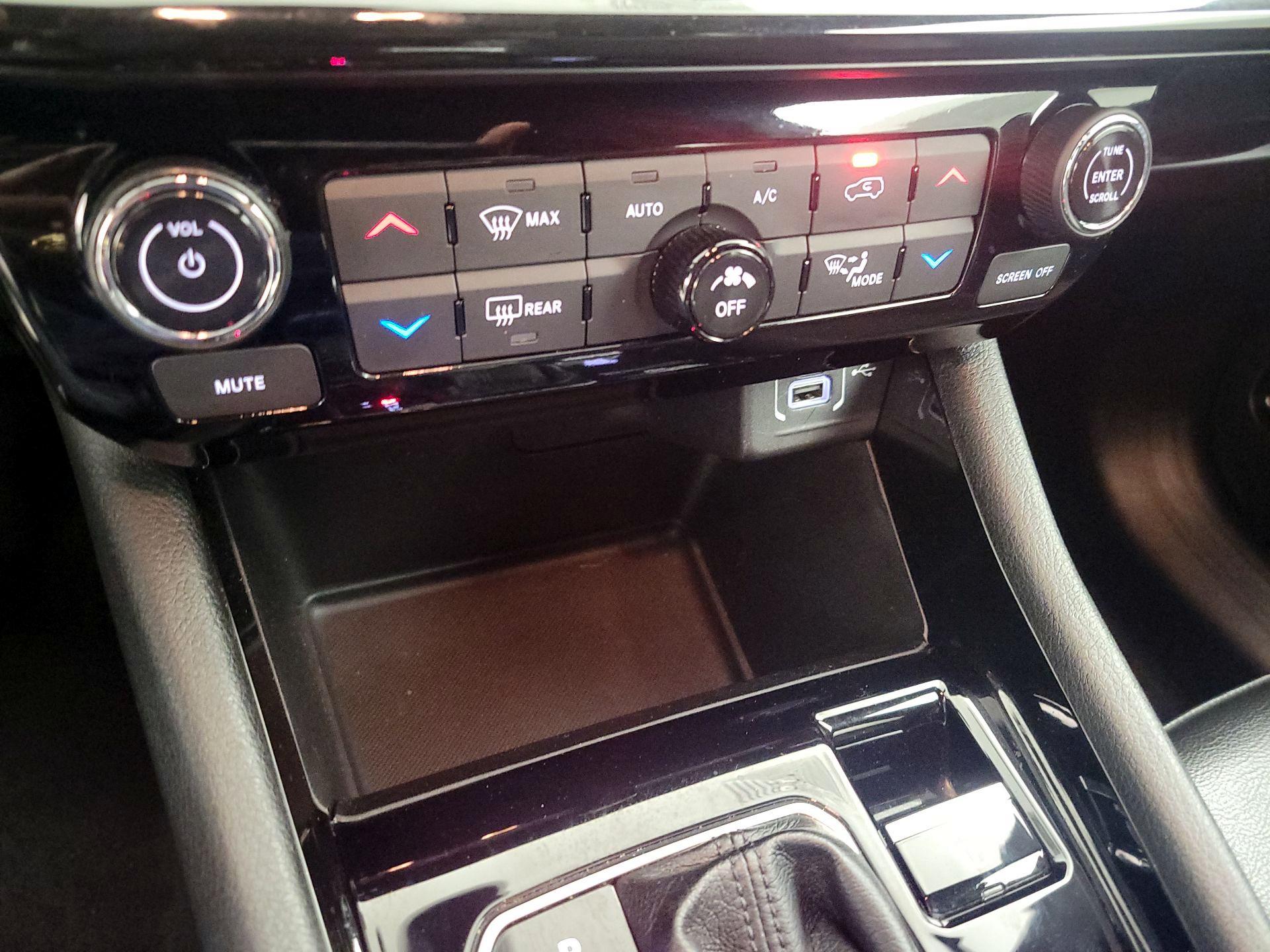 Thumbnail: 2023 Jeep Compass - 16