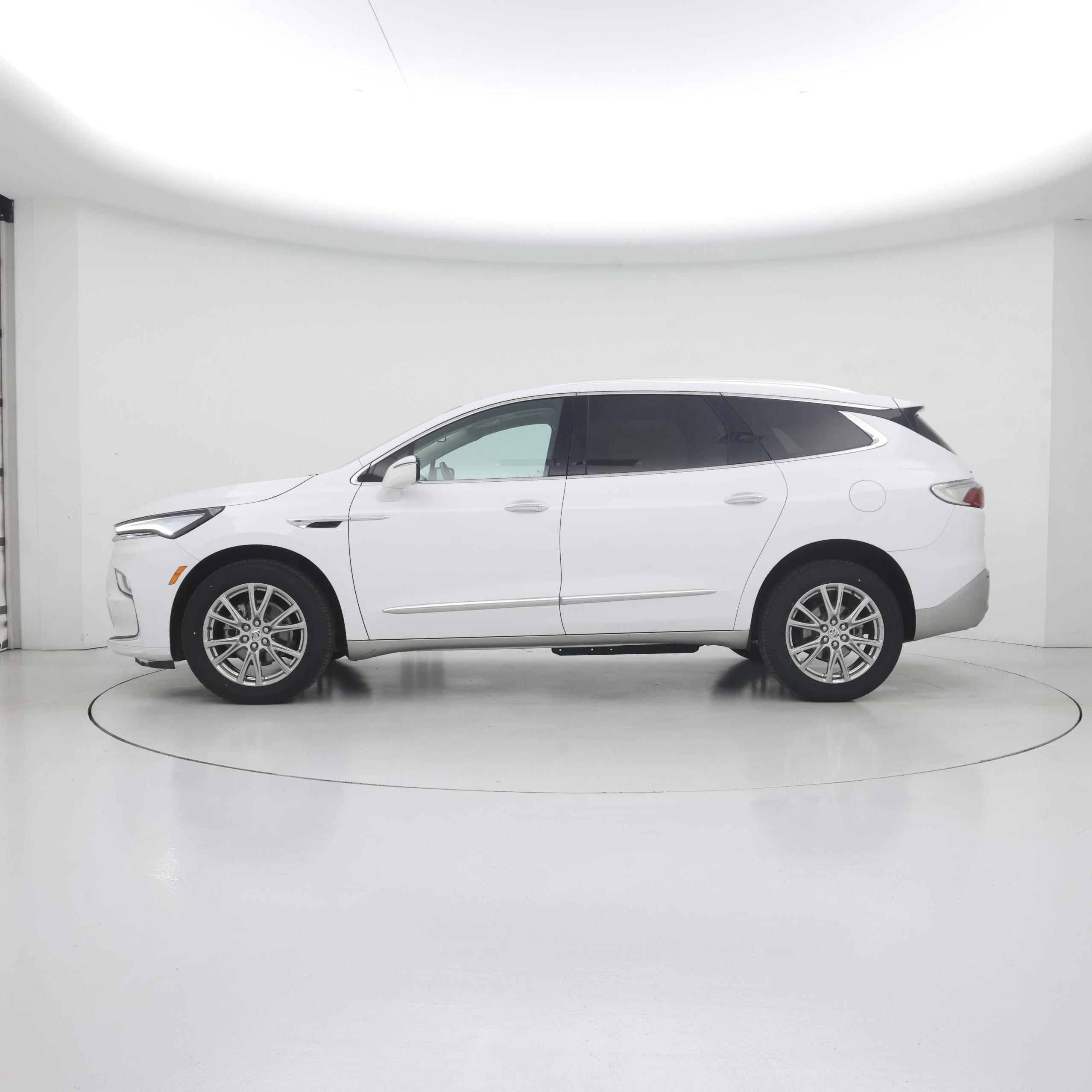 Thumbnail: 2023 Buick Enclave - 3