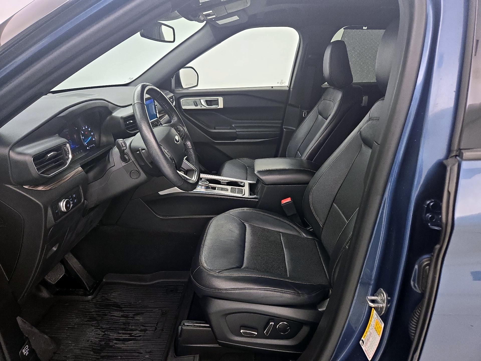 Thumbnail: 2020 Ford Explorer - 11