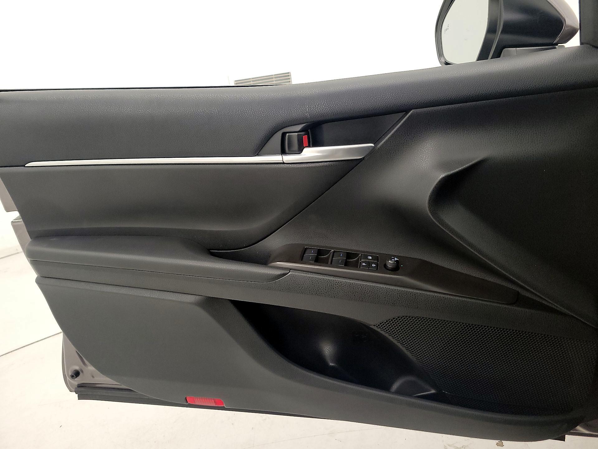 Thumbnail: 2023 Toyota Camry - 12