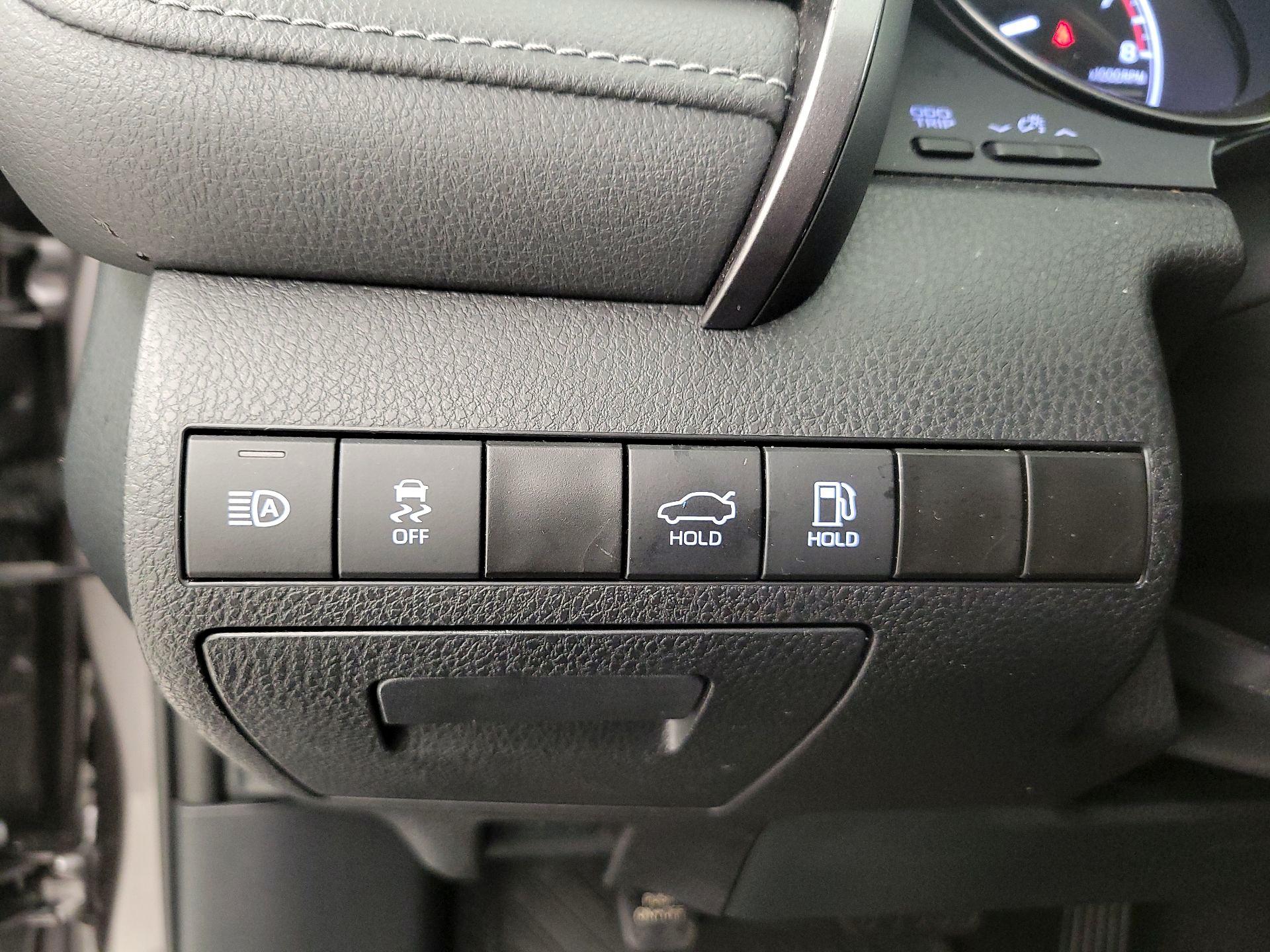 Thumbnail: 2023 Toyota Camry - 13