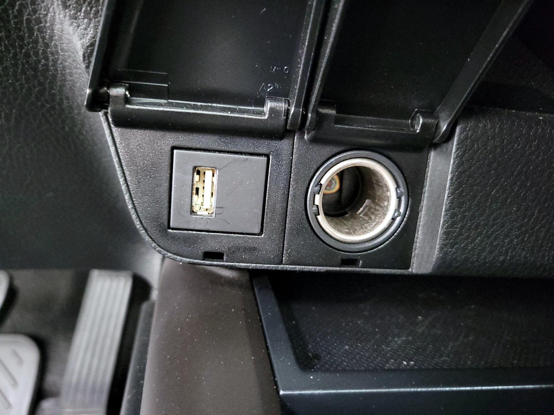 Thumbnail: 2023 Toyota Camry - 18