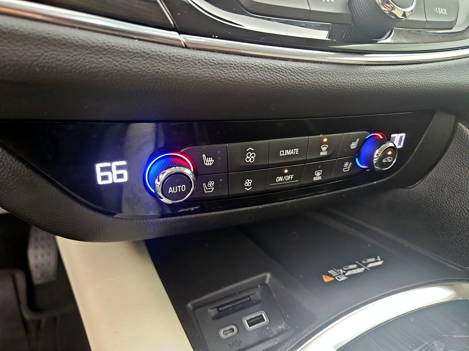 Thumbnail: 2023 Buick Enclave - 17