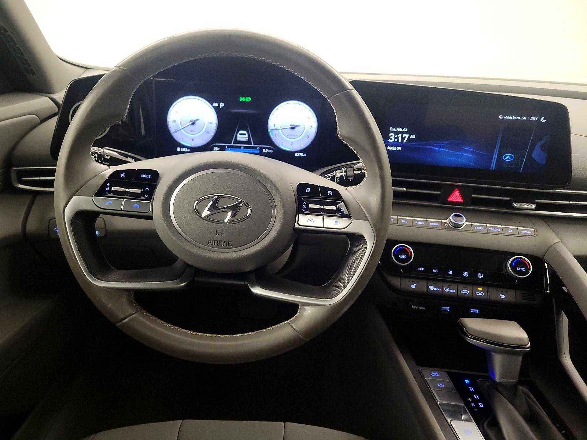 Thumbnail: 2023 Hyundai Elantra - 10