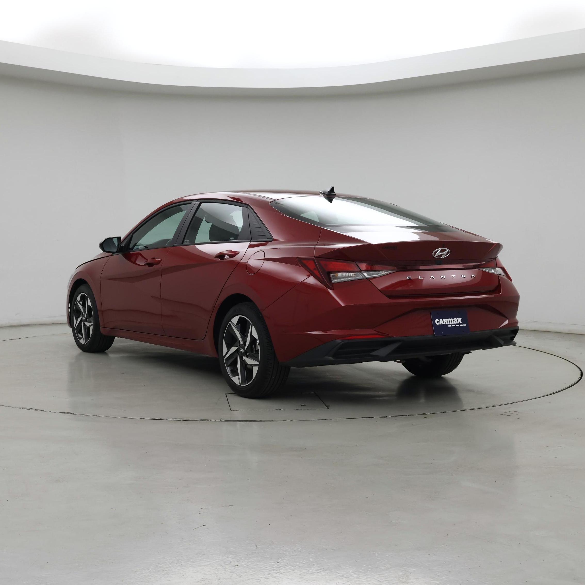 Thumbnail: 2023 Hyundai Elantra - 2