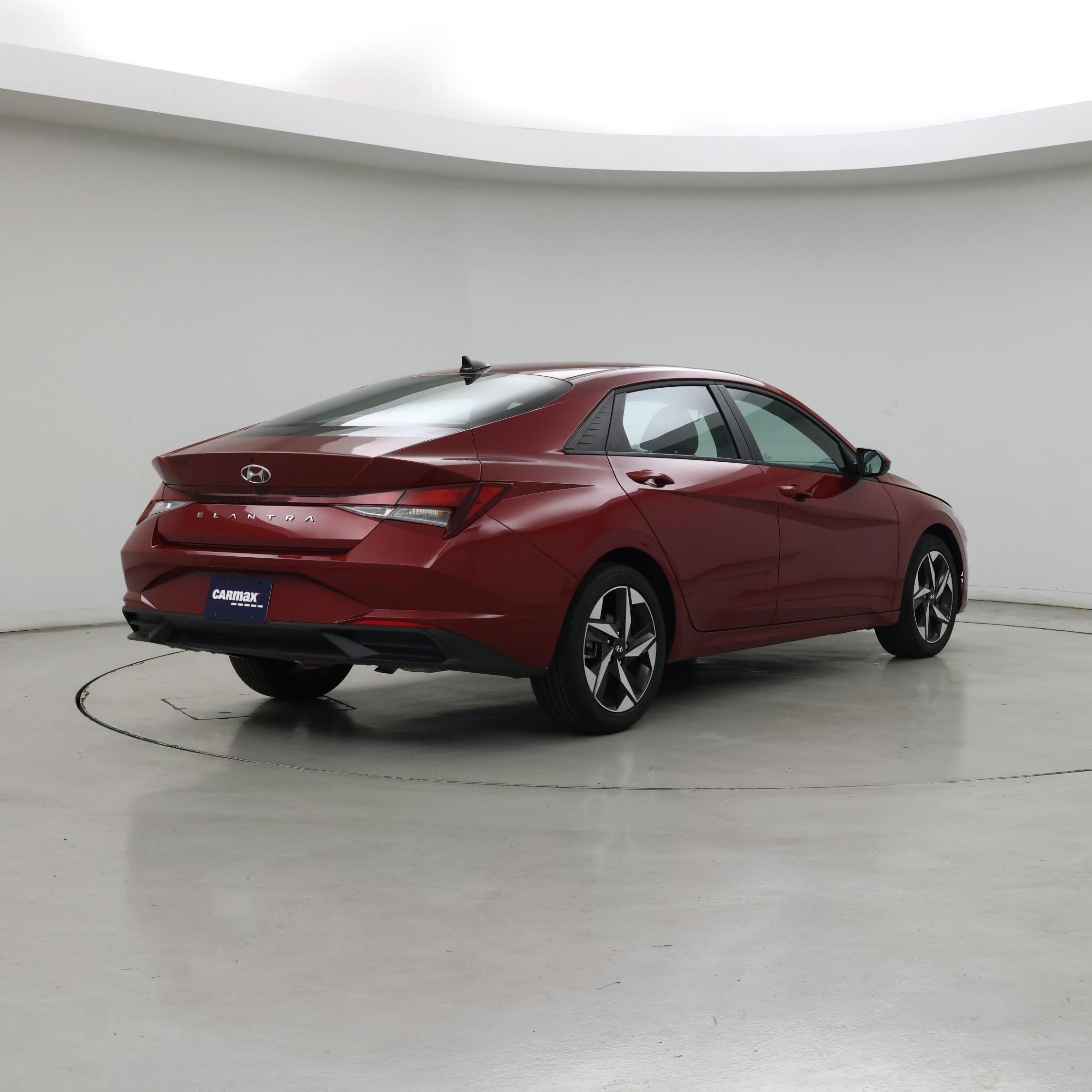 Thumbnail: 2023 Hyundai Elantra - 8