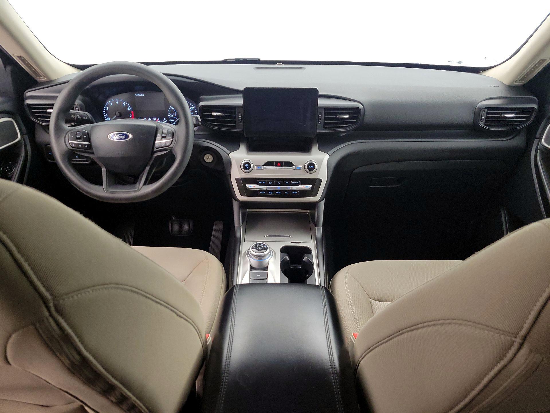 Thumbnail: 2021 Ford Explorer - 9