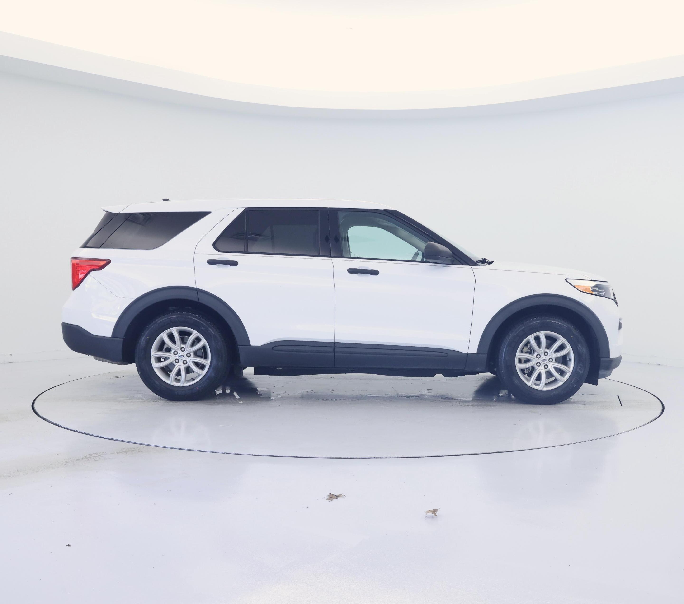 Thumbnail: 2021 Ford Explorer - 7