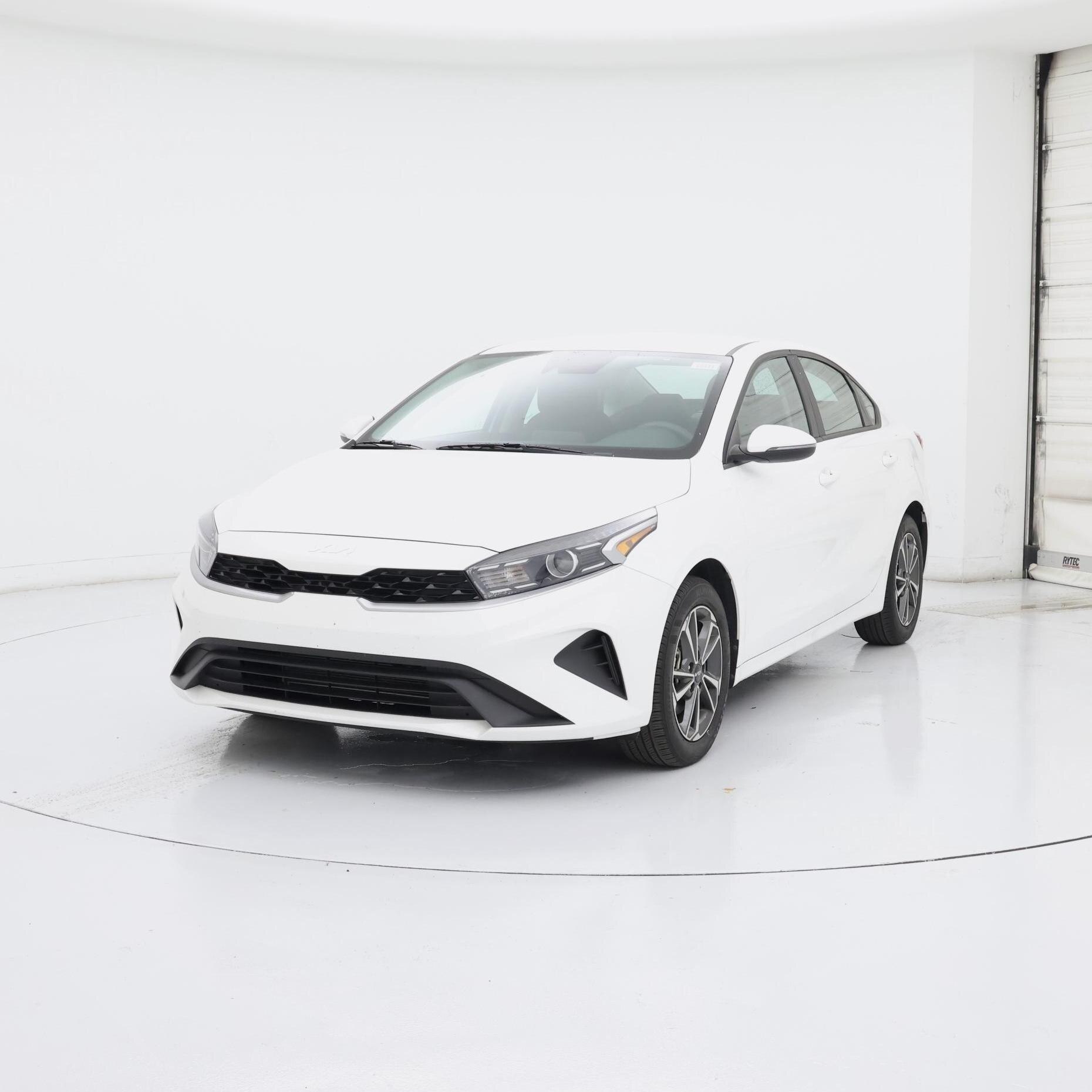 Thumbnail: 2023 Kia Forte - 4