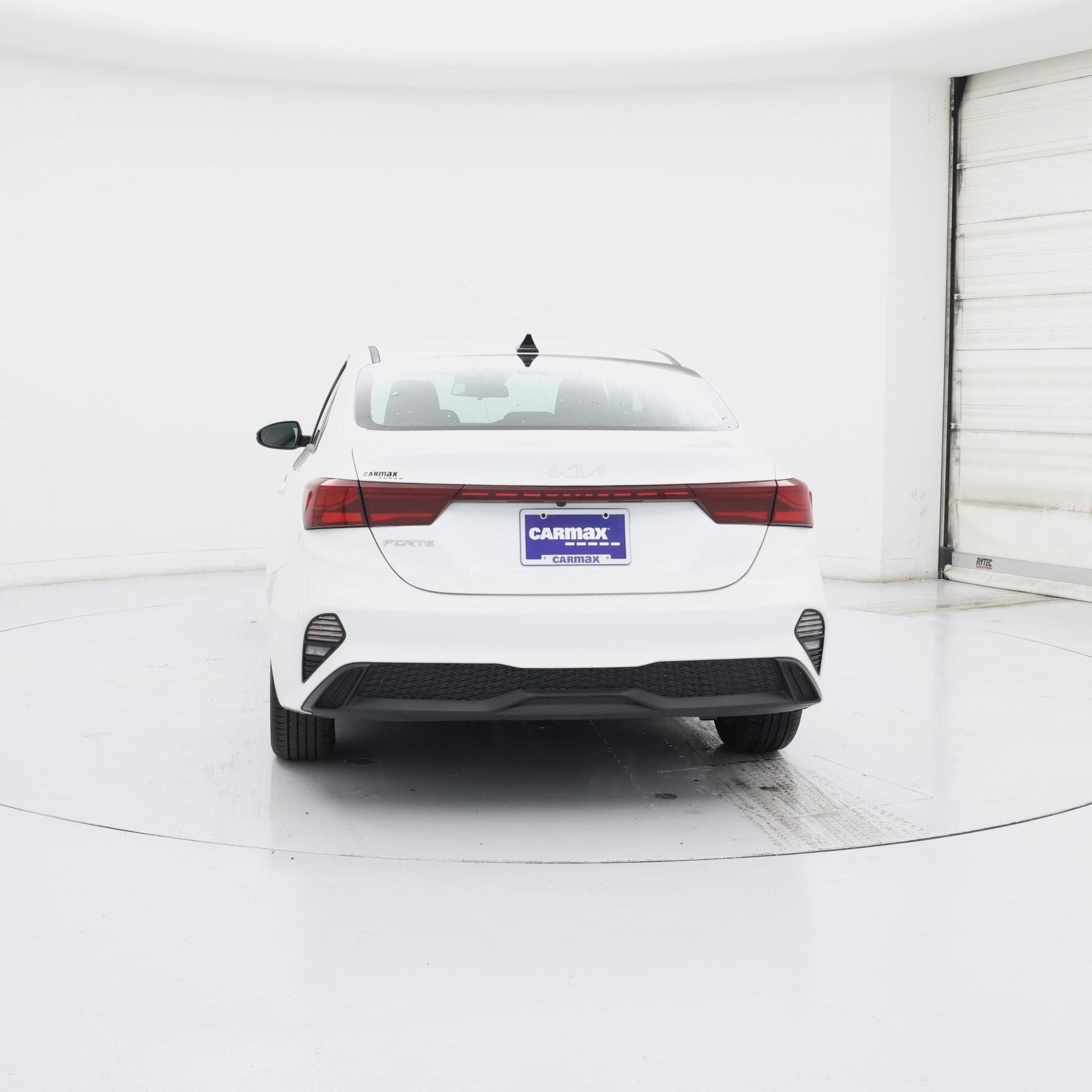 Thumbnail: 2023 Kia Forte - 6