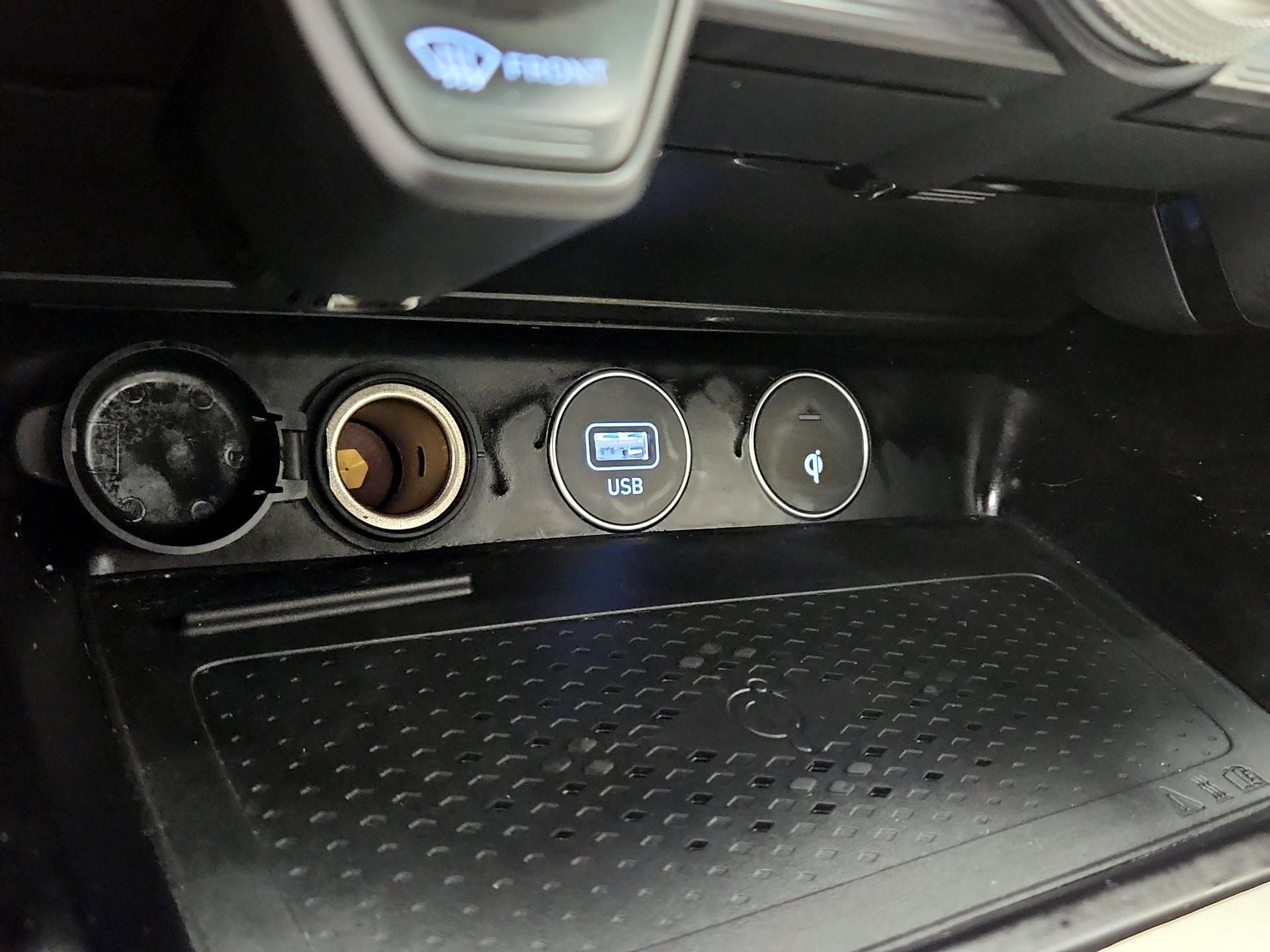 Thumbnail: 2023 Genesis G70 - 19