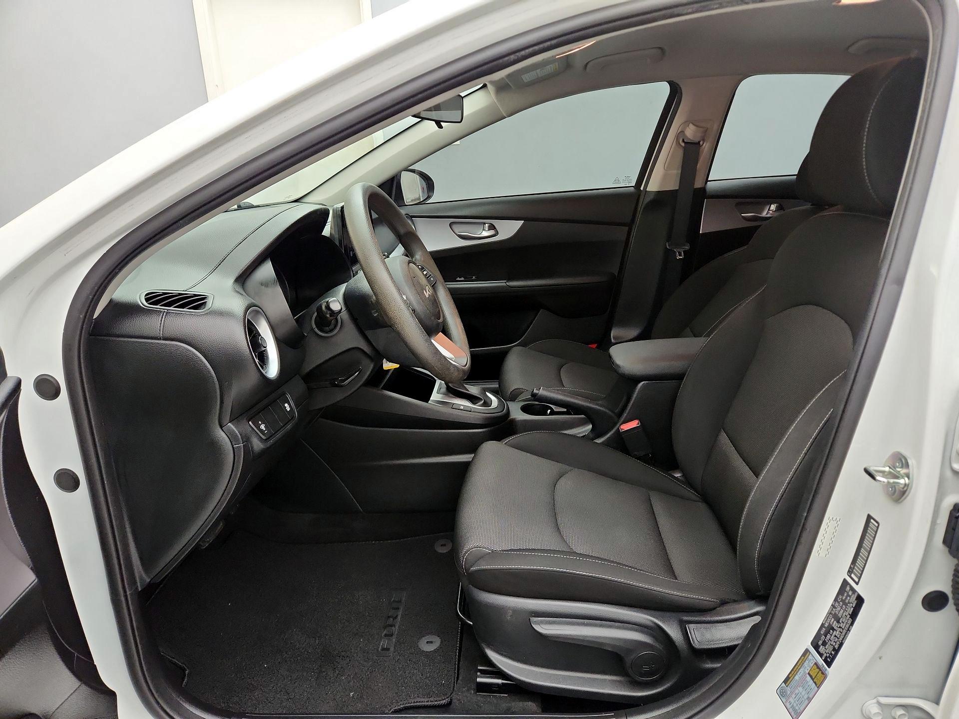 Thumbnail: 2024 Kia Forte - 11