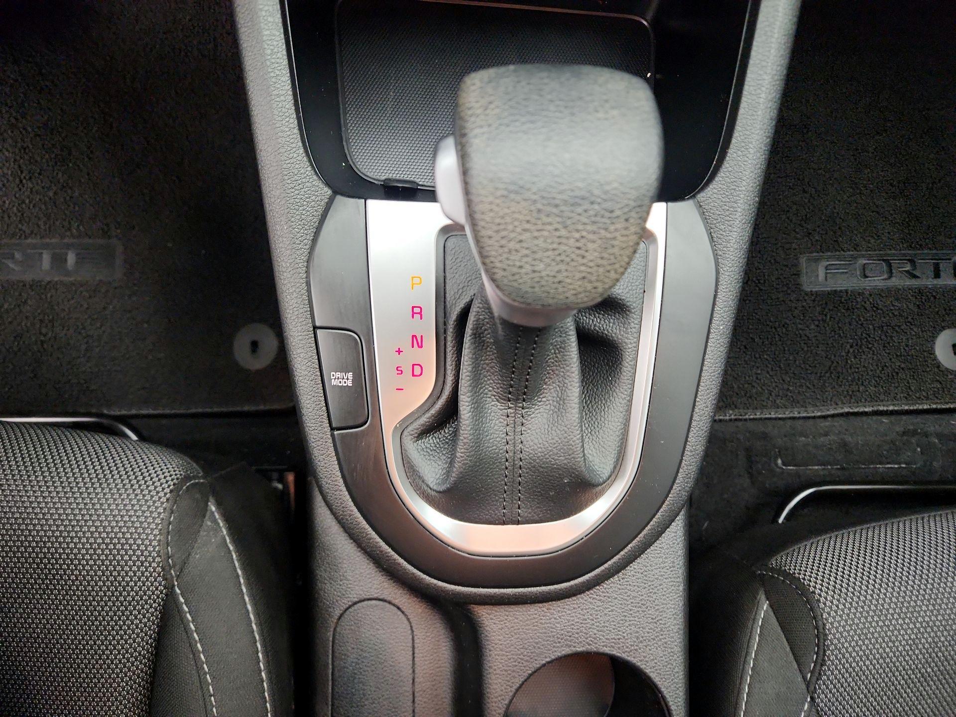 Thumbnail: 2024 Kia Forte - 17