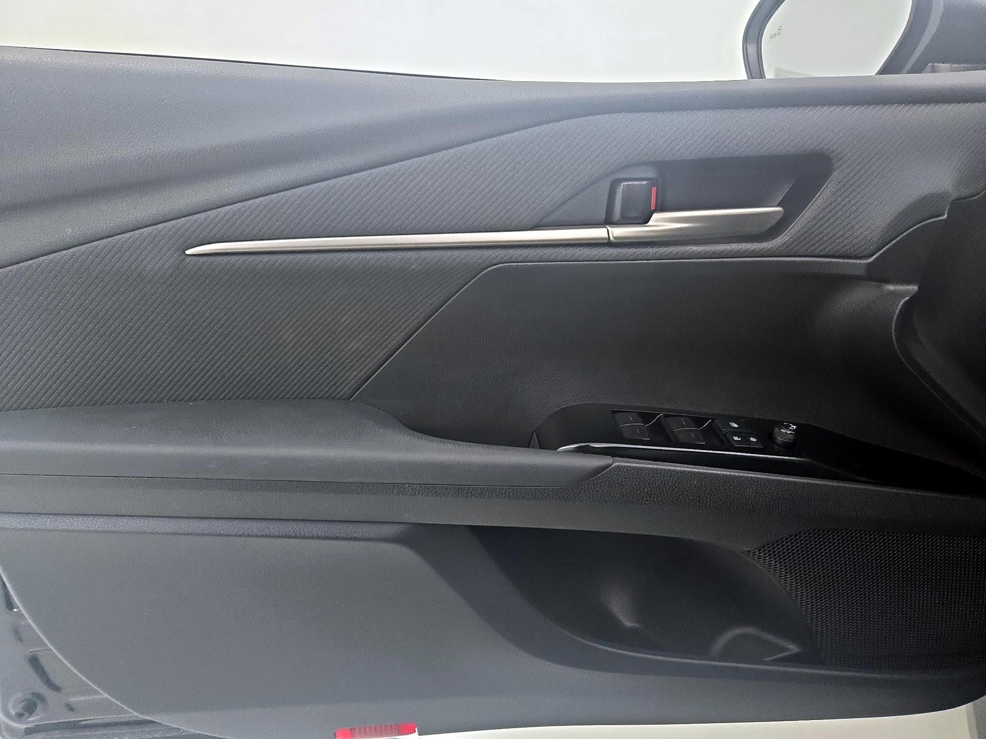 Thumbnail: 2025 Toyota Camry - 12