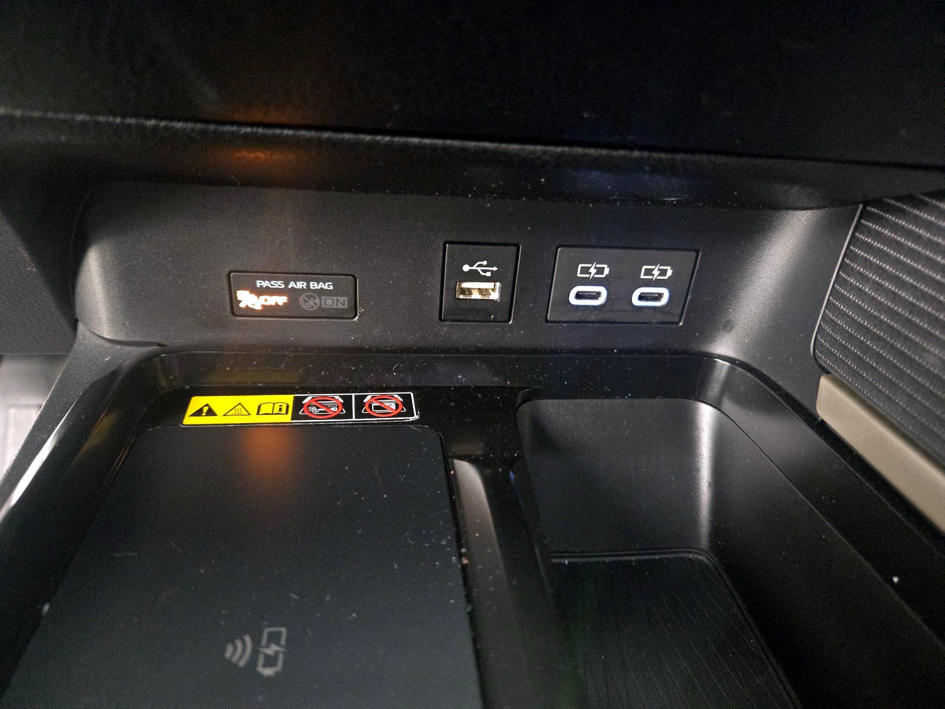 Thumbnail: 2025 Toyota Camry - 18