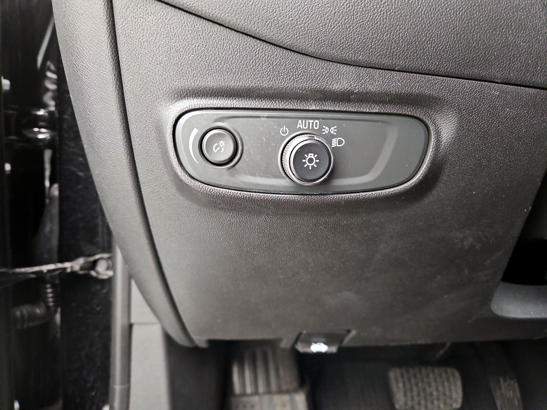 Thumbnail: 2023 Chevrolet Equinox - 13