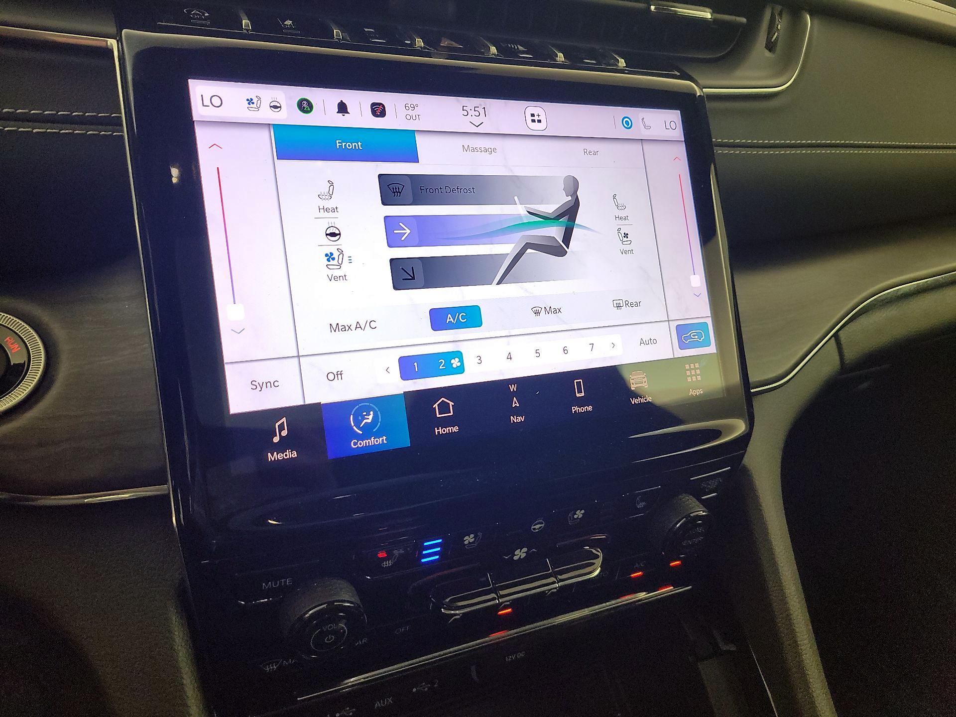 Thumbnail: 2023 Jeep Grand Cherokee - 15