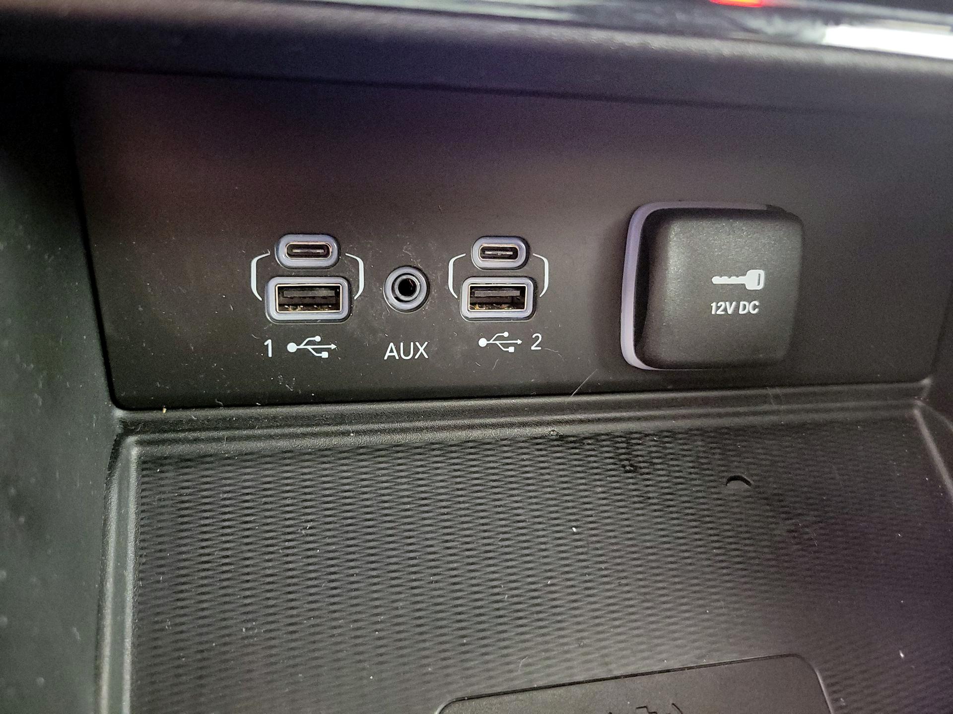 Thumbnail: 2023 Jeep Grand Cherokee - 17