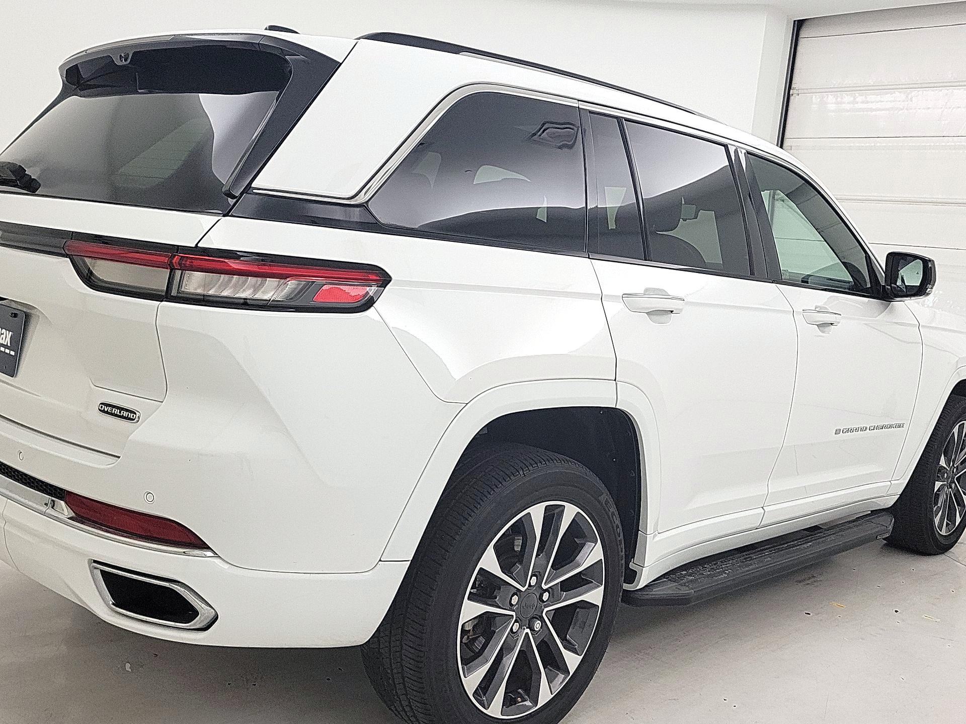 Thumbnail: 2023 Jeep Grand Cherokee - 5