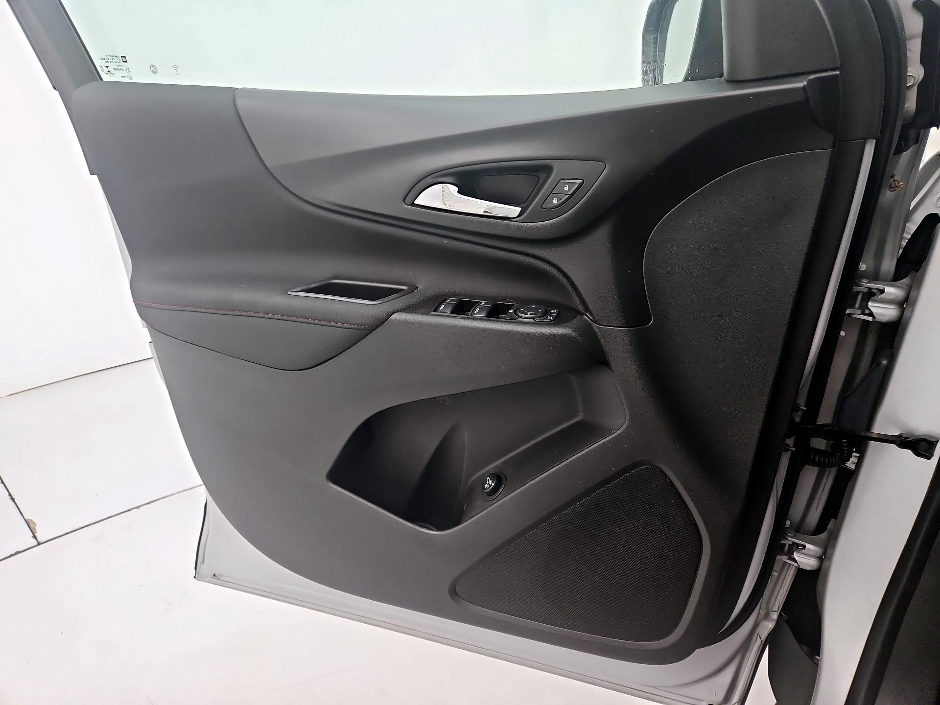 Thumbnail: 2022 Chevrolet Equinox - 12
