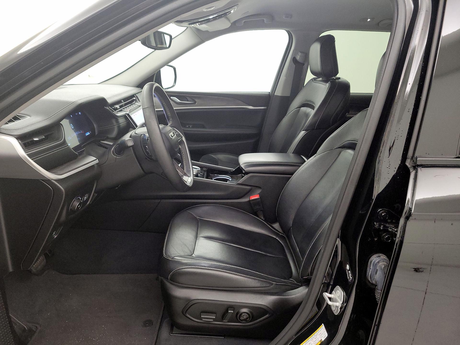 Thumbnail: 2023 Jeep Grand Cherokee - 11