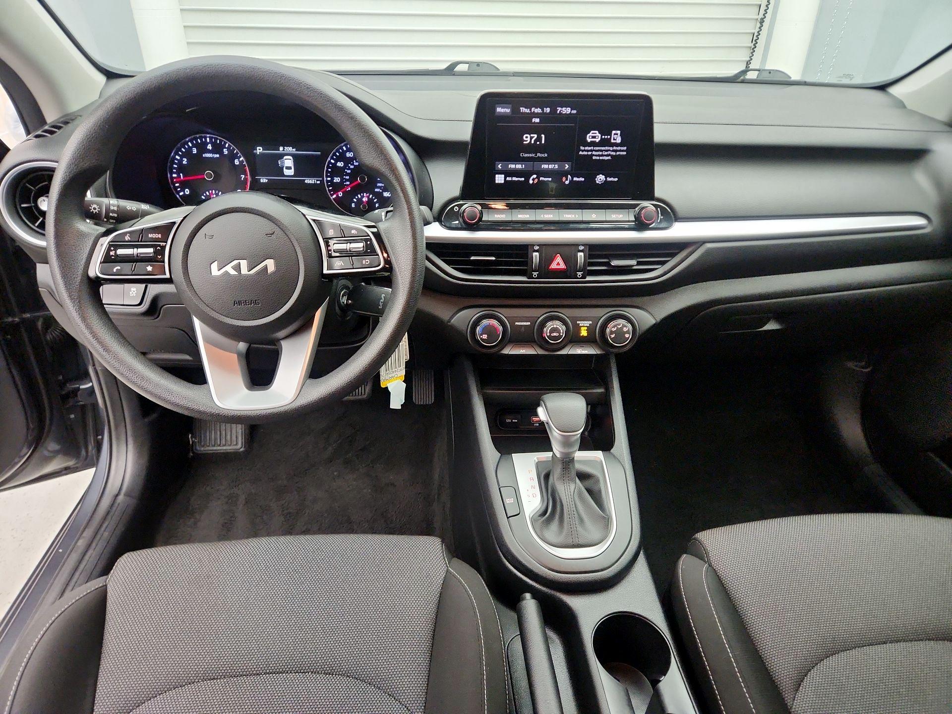 Thumbnail: 2024 Kia Forte - 9